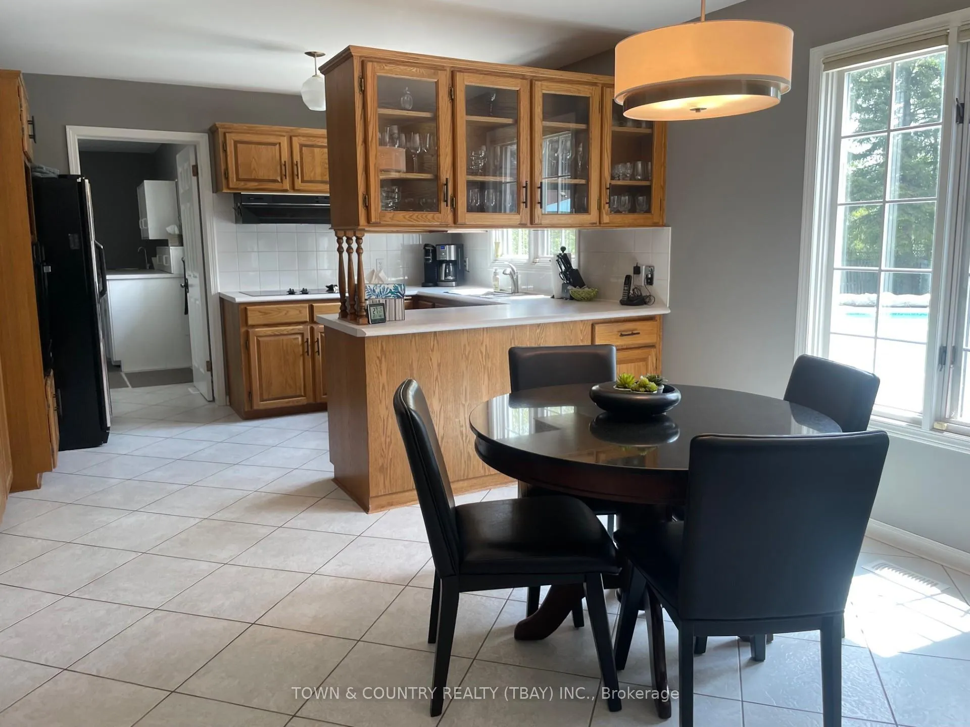 Photo 5 of 106 Herrick Place, Thunder Bay, Rosslyn Road — HOMEH