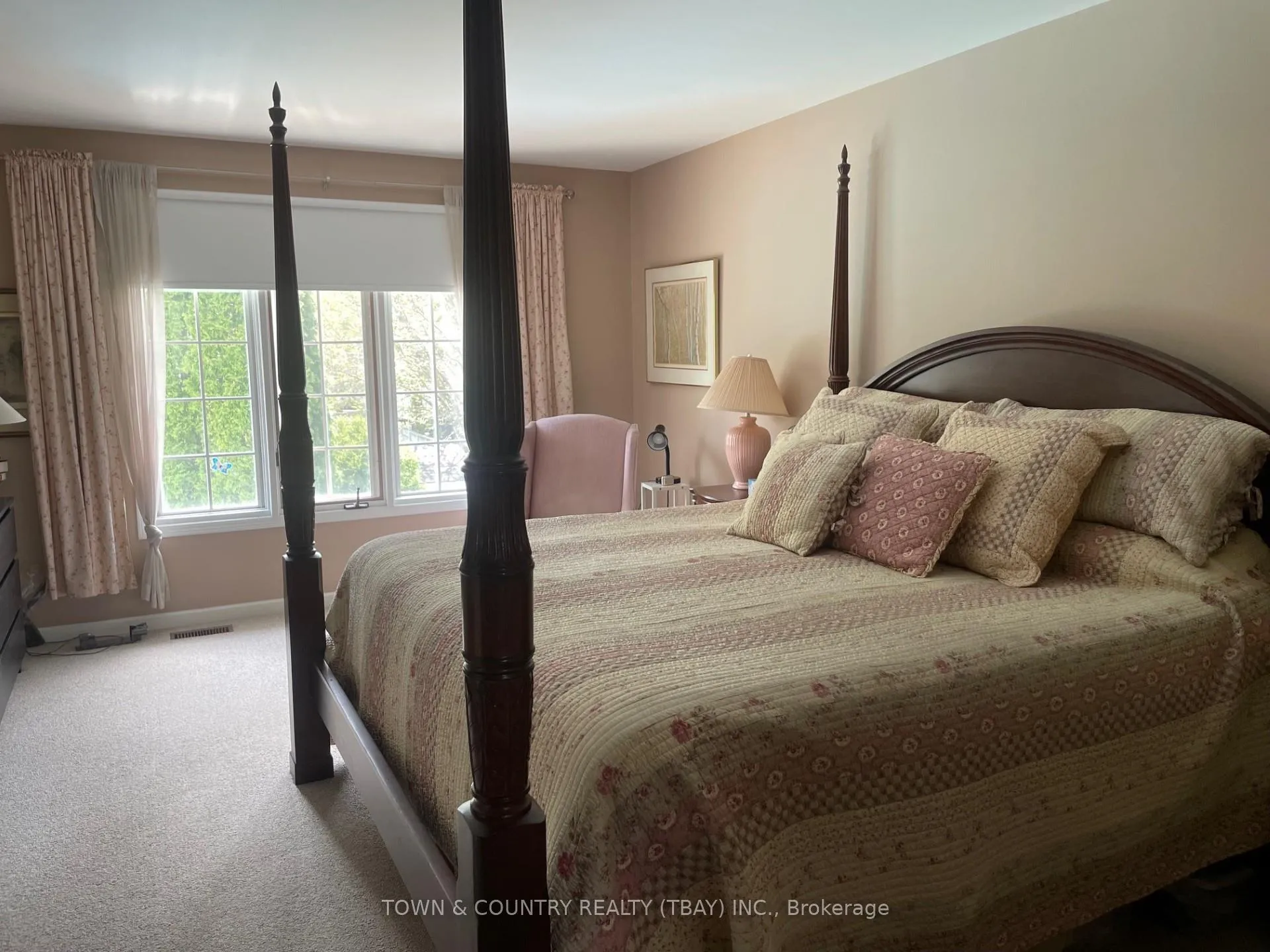 Photo 7 of 106 Herrick Place, Thunder Bay, Rosslyn Road — HOMEH