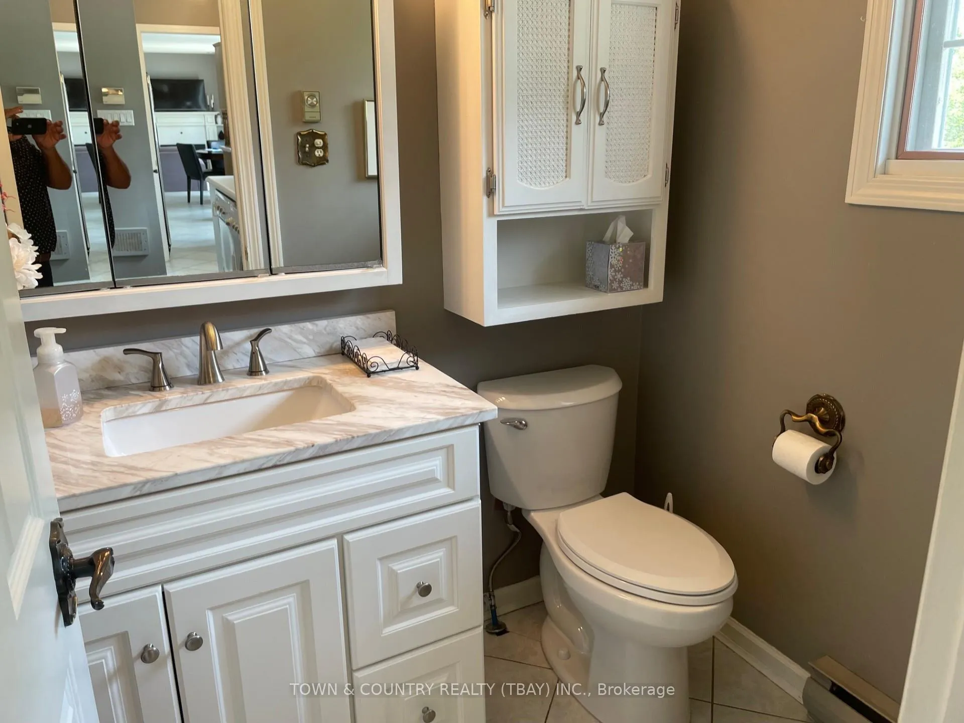 Photo 15 of 106 Herrick Place, Thunder Bay, Rosslyn Road — HOMEH