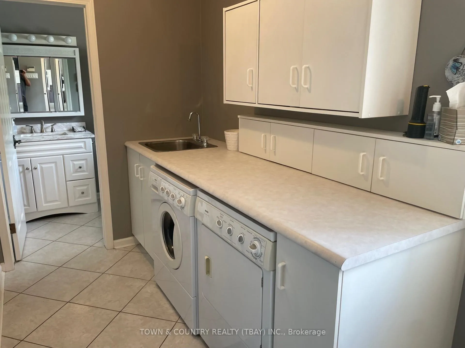 Photo 17 of 106 Herrick Place, Thunder Bay, Rosslyn Road — HOMEH