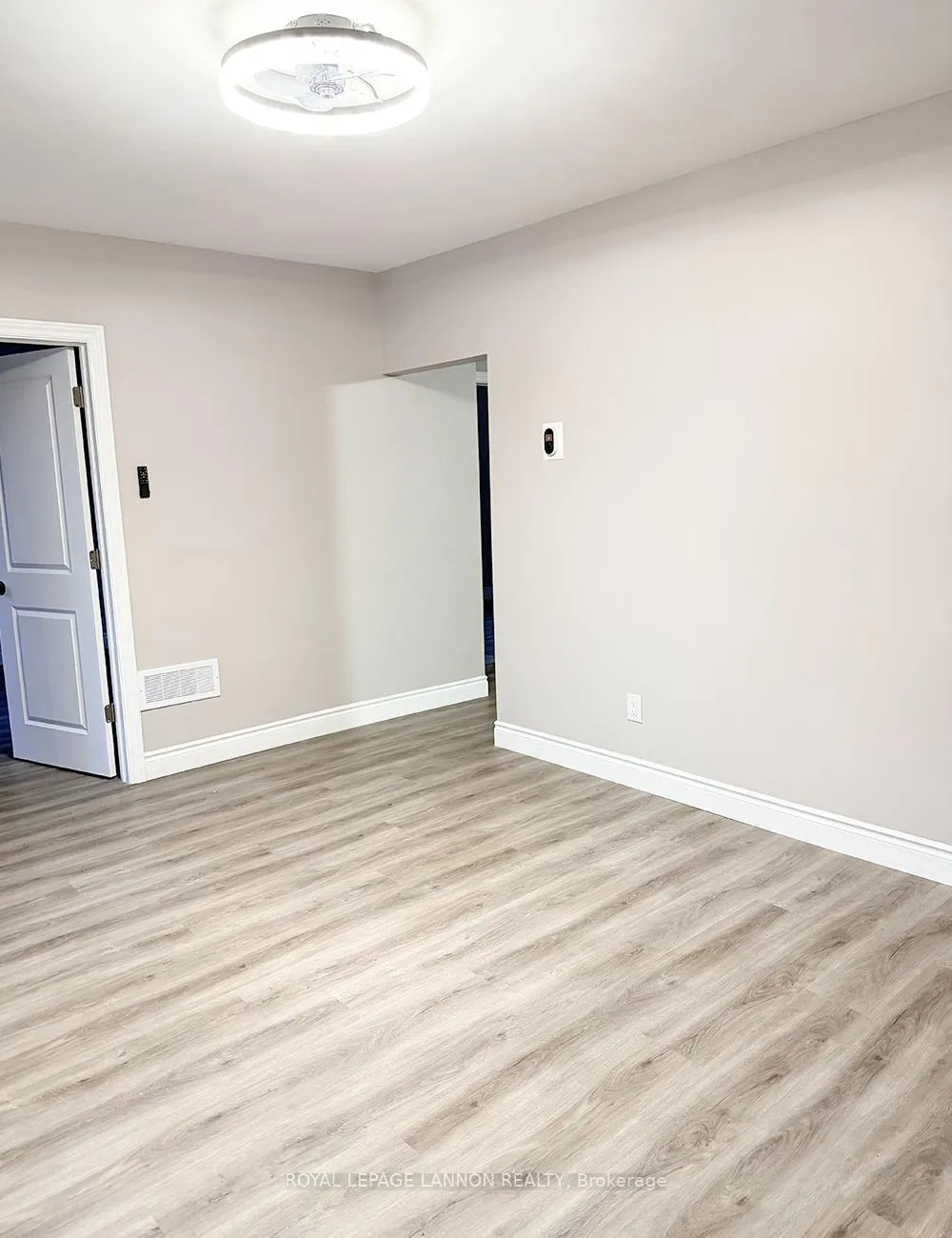 Photo 6 of 310 Dewe Avenue, Thunder Bay, Current River — HOMEH