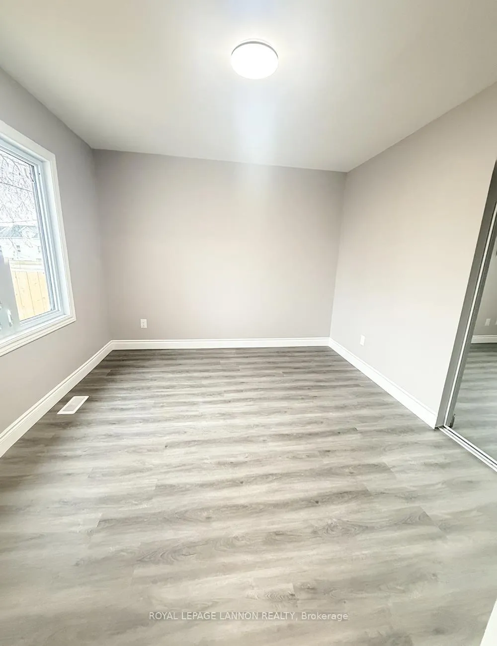 Photo 7 of 310 Dewe Avenue, Thunder Bay, Current River — HOMEH