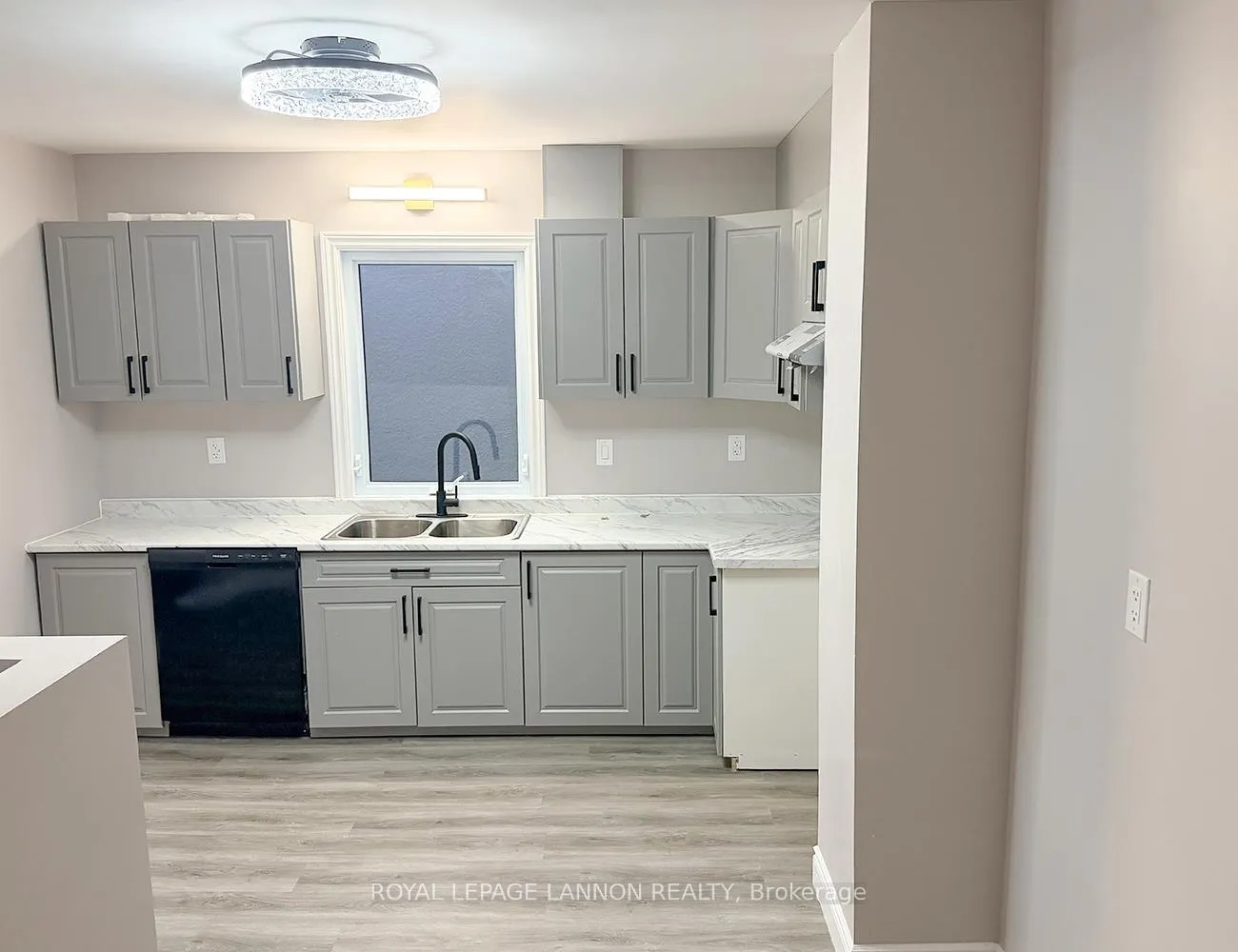 Photo 18 of 310 Dewe Avenue, Thunder Bay, Current River — HOMEH