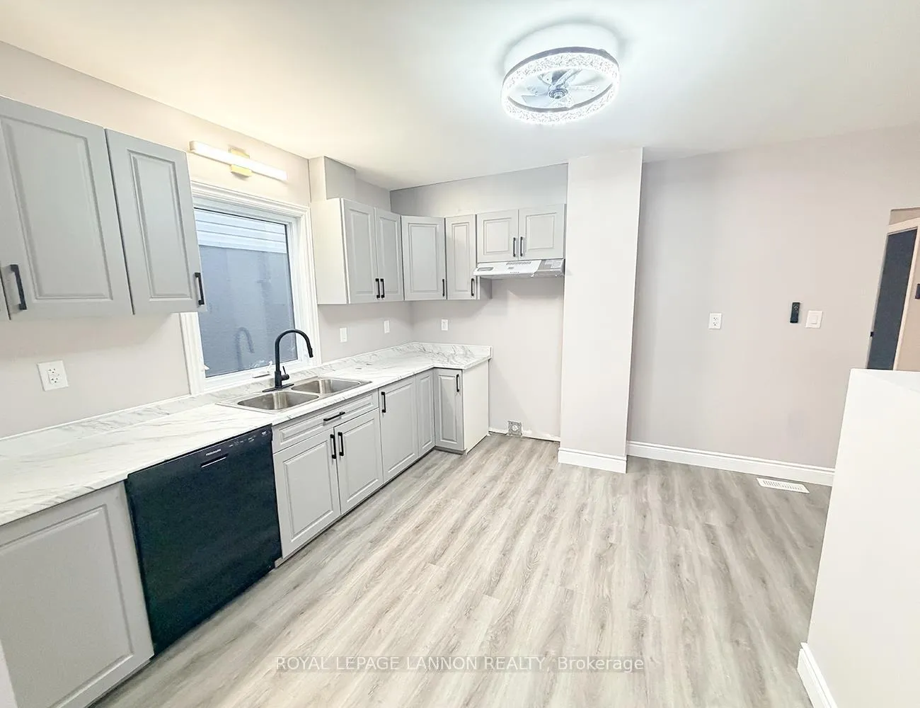 Photo 20 of 310 Dewe Avenue, Thunder Bay, Current River — HOMEH