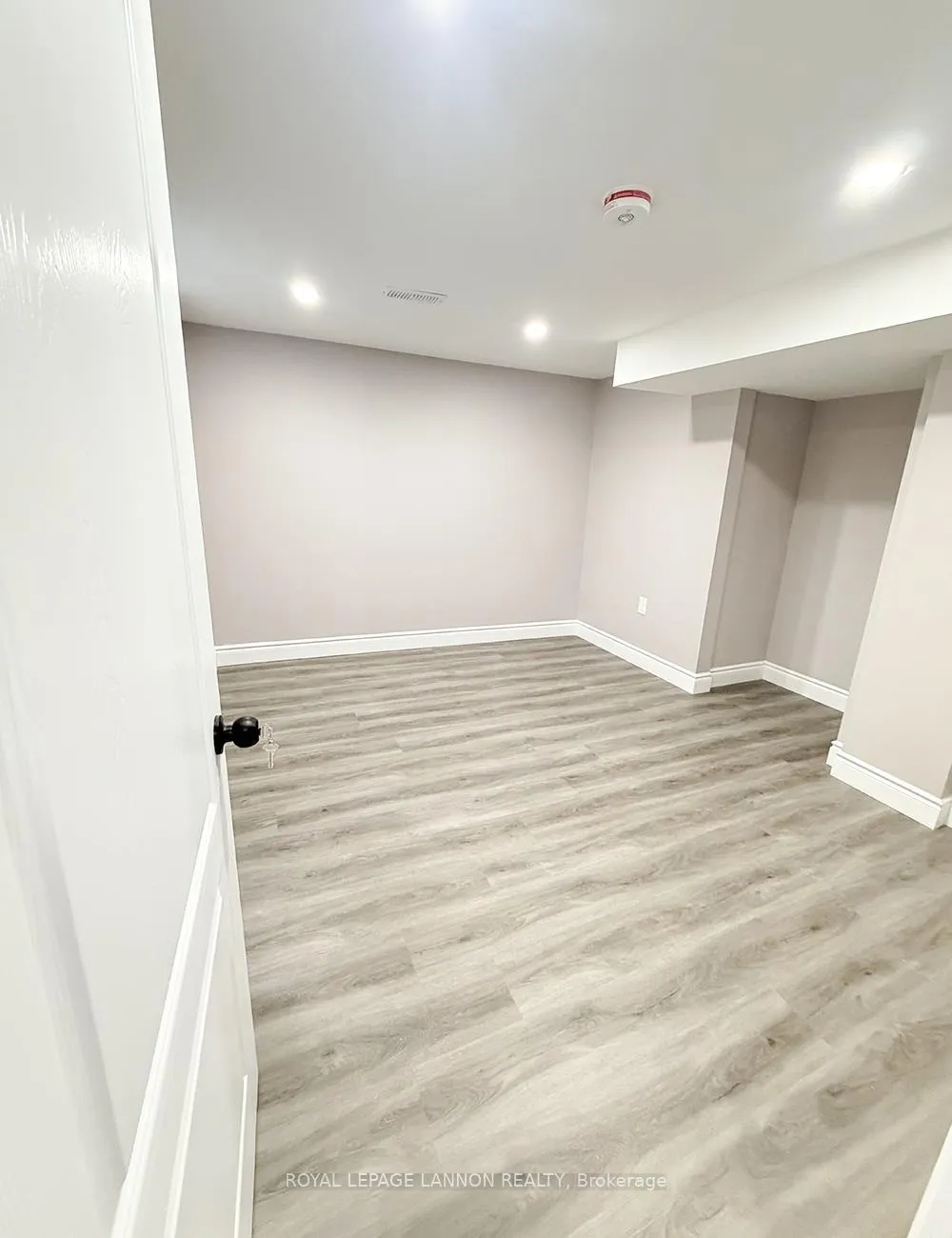 Photo 31 of 310 Dewe Avenue, Thunder Bay, Current River — HOMEH