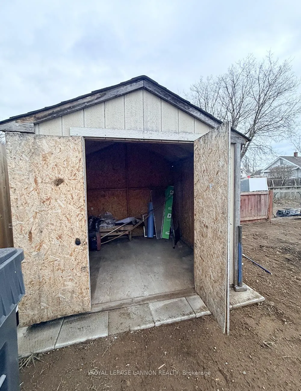 Photo 40 of 310 Dewe Avenue, Thunder Bay, Current River — HOMEH