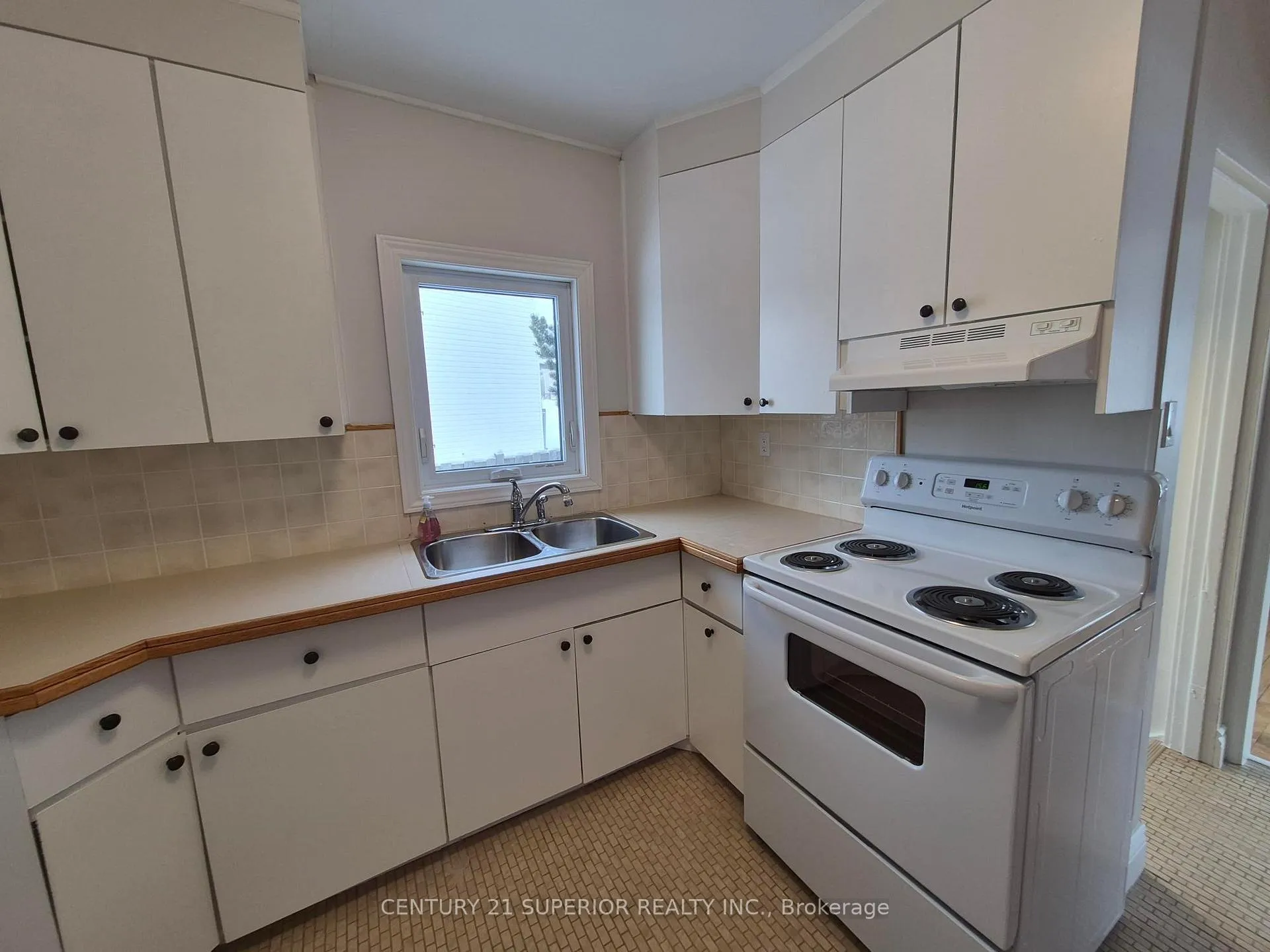 Photo 8 of 40 Stevens Avenue, Marathon — HOMEH