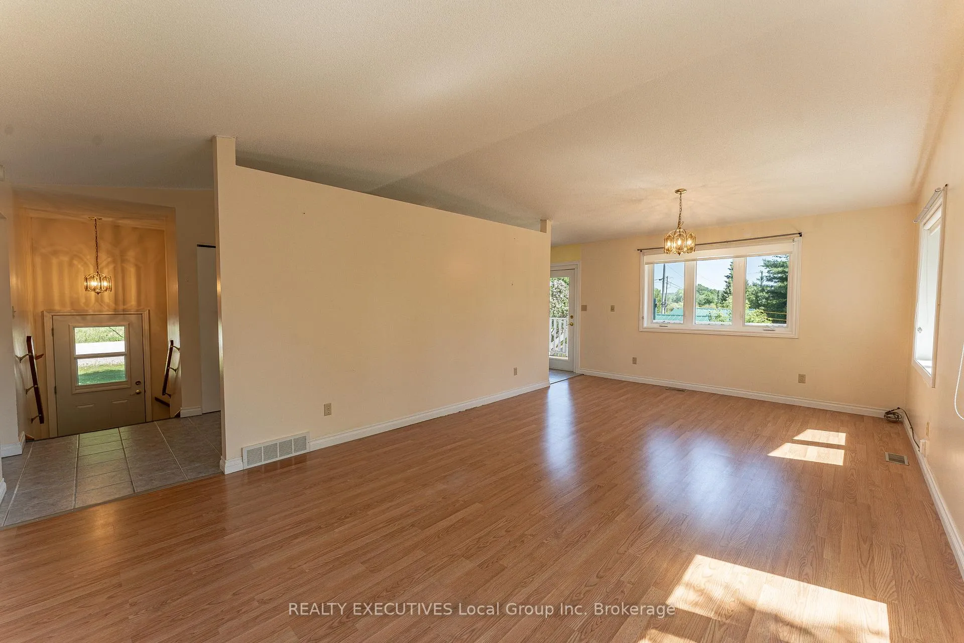 Photo 7 of 153 Big Bend Avenue, Powassan — HOMEH