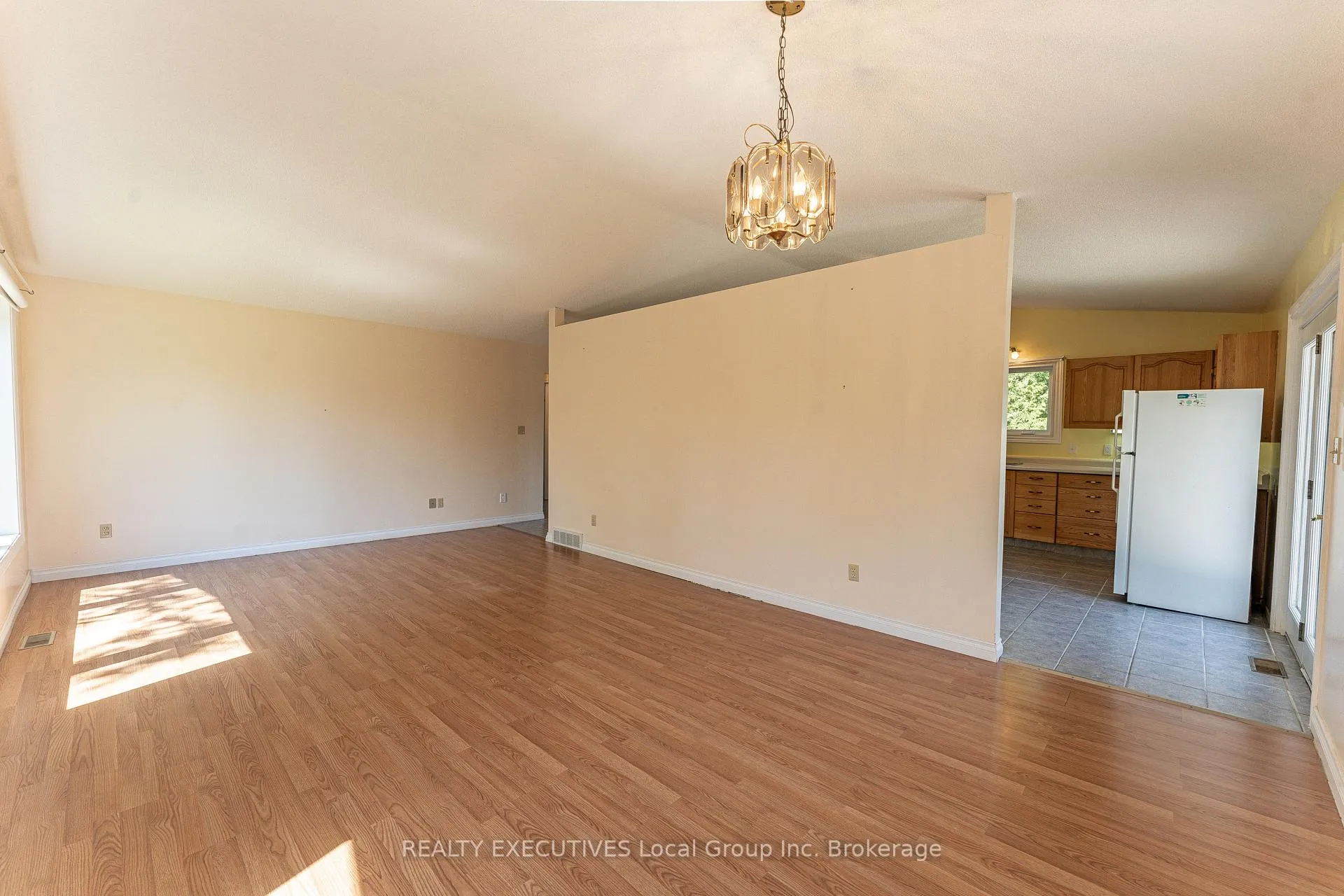Photo 8 of 153 Big Bend Avenue, Powassan — HOMEH