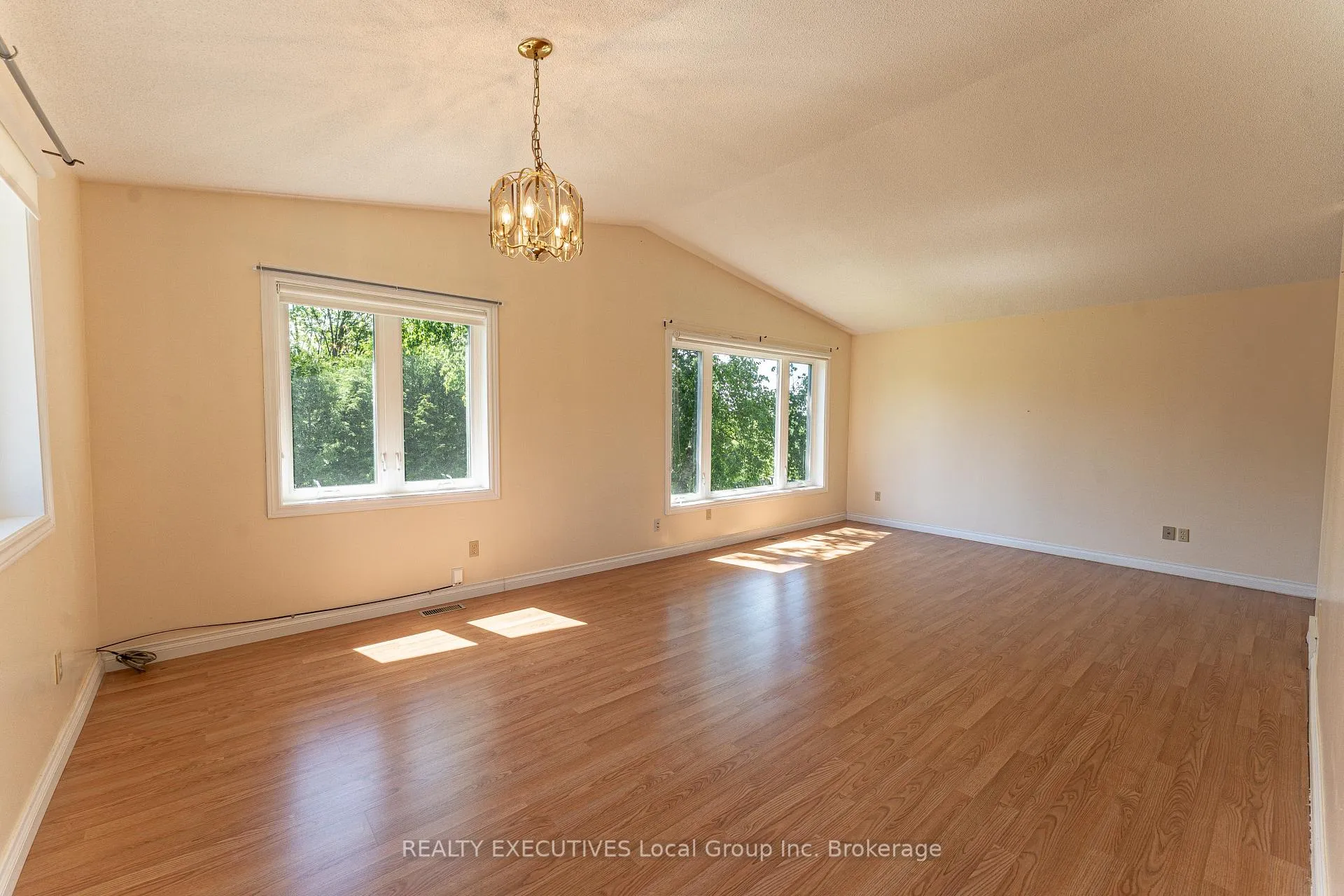 Photo 9 of 153 Big Bend Avenue, Powassan — HOMEH