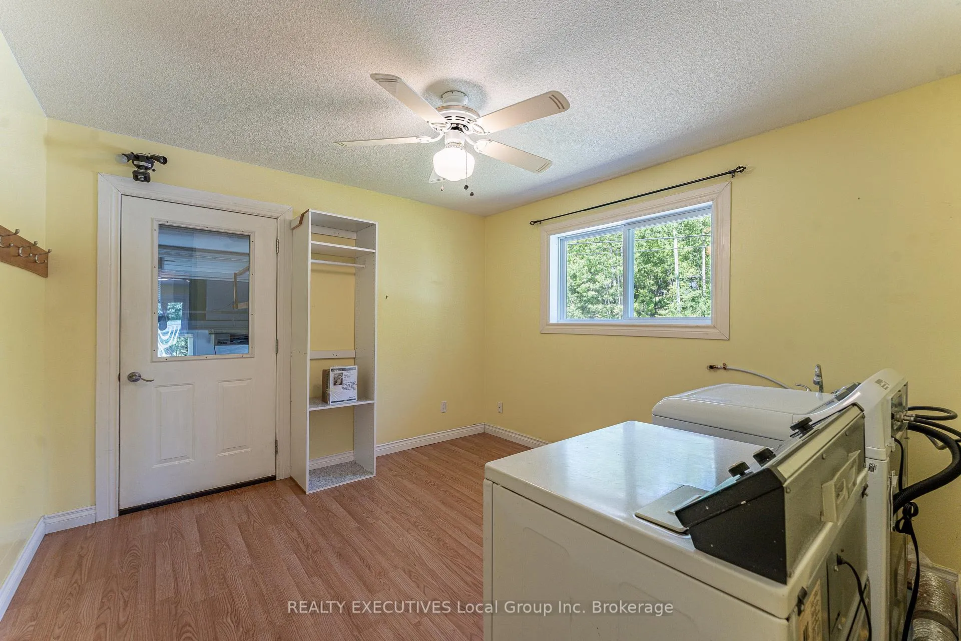 Photo 19 of 153 Big Bend Avenue, Powassan — HOMEH