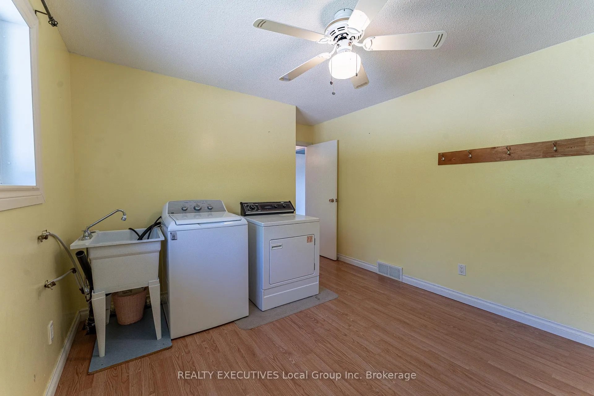 Photo 20 of 153 Big Bend Avenue, Powassan — HOMEH