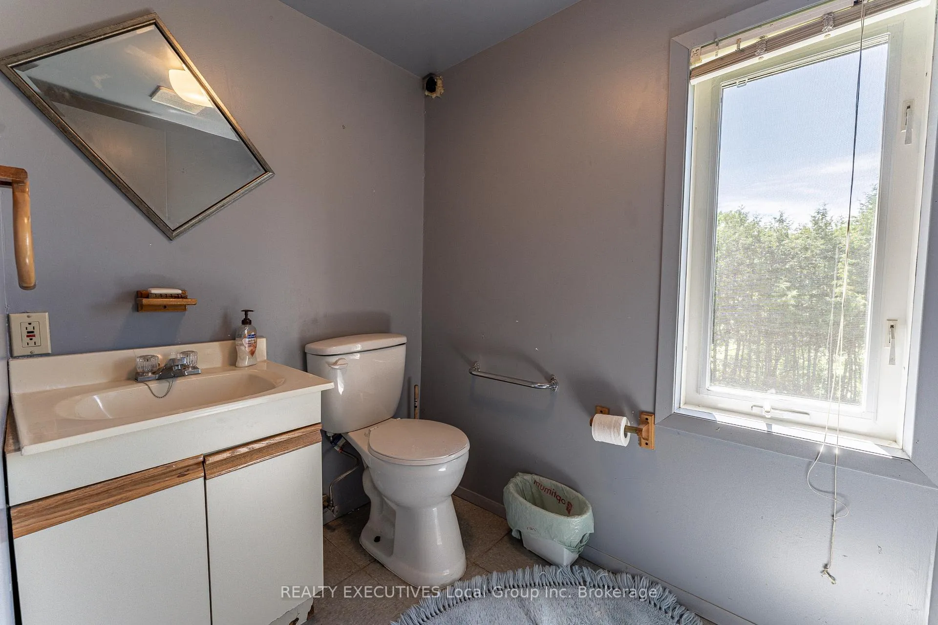 Photo 24 of 153 Big Bend Avenue, Powassan — HOMEH