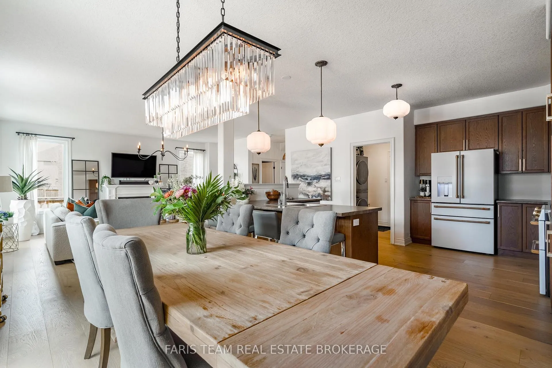 Photo 14 of 37 Lockerbie Crescent, Collingwood — HOMEH