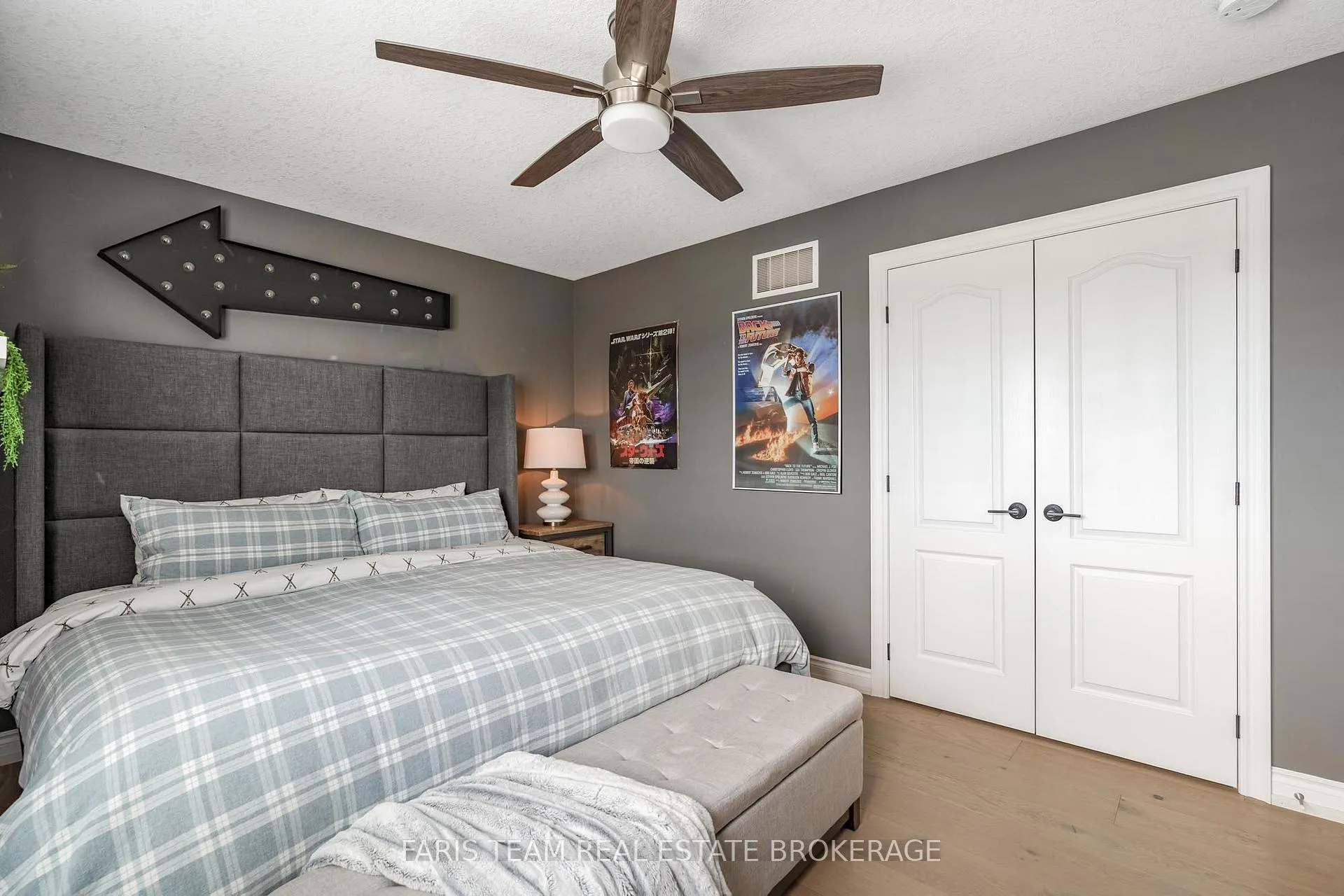 Photo 27 of 37 Lockerbie Crescent, Collingwood — HOMEH