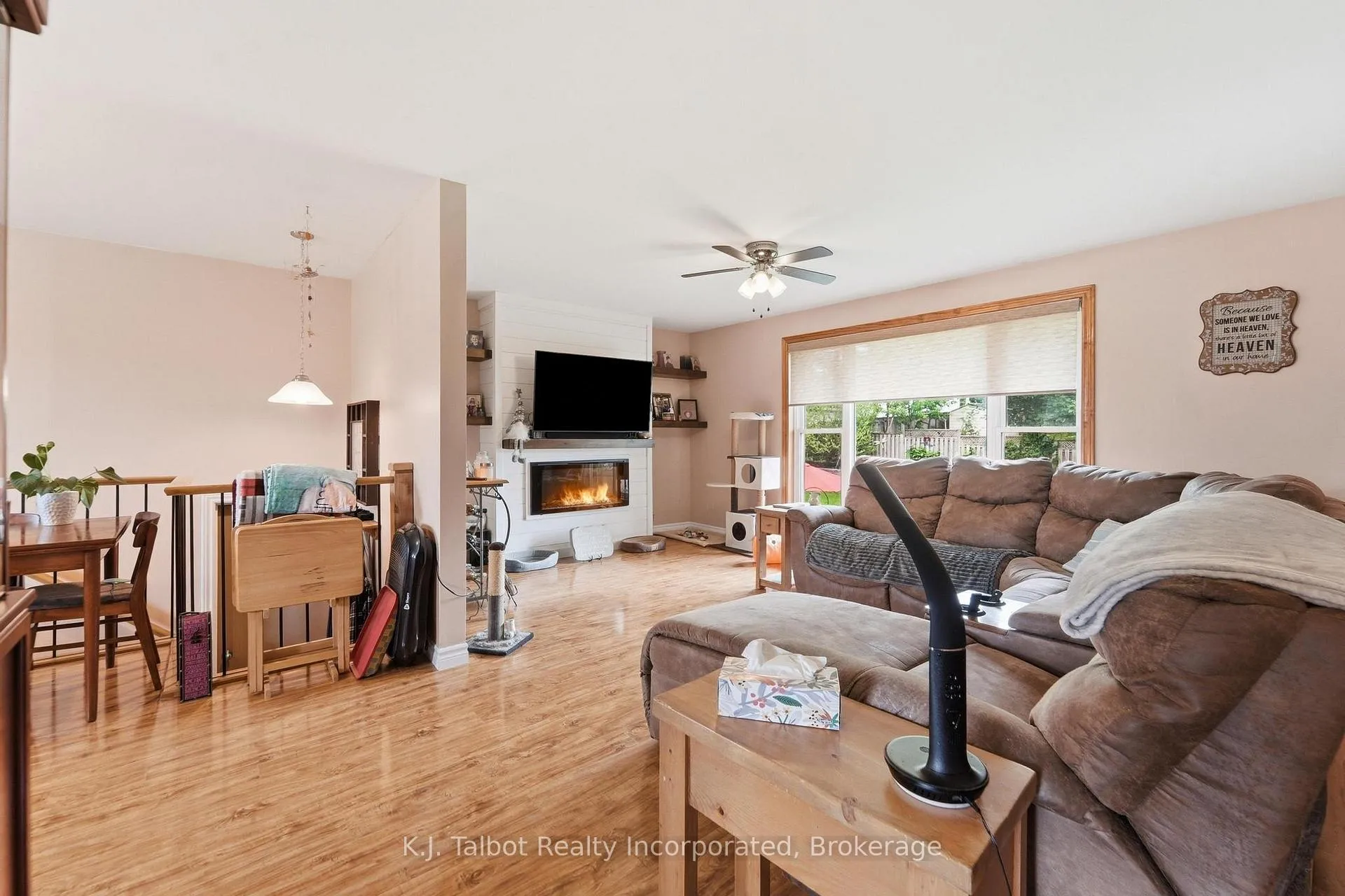 Photo 3 of 155 James Street, Central Huron, Clinton — HOMEH