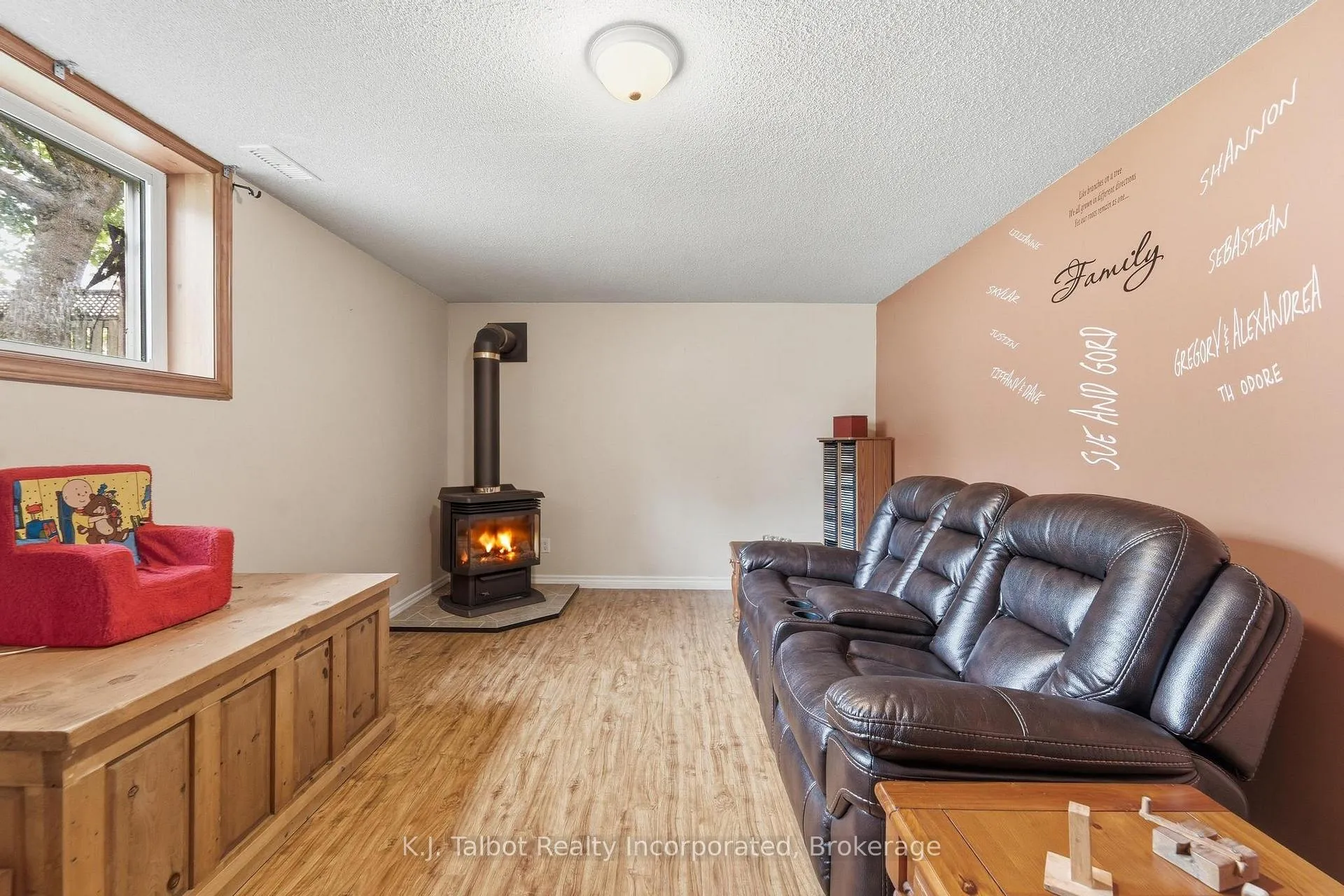 Photo 20 of 155 James Street, Central Huron, Clinton — HOMEH