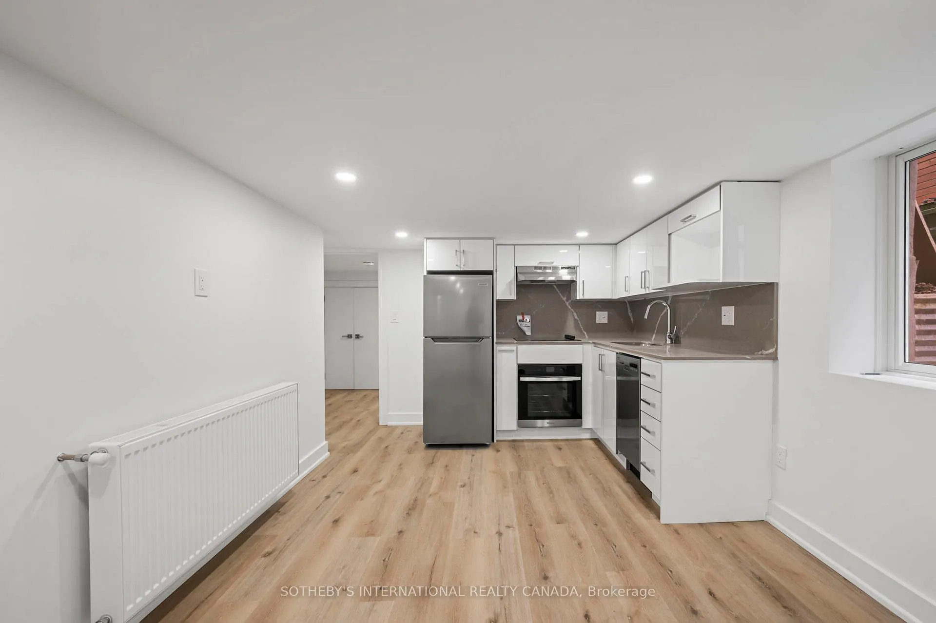 Photo 4 of Unit Bsmnt, 28 Strathgowan Avenue, Toronto, Lawrence Park South — HOMEH