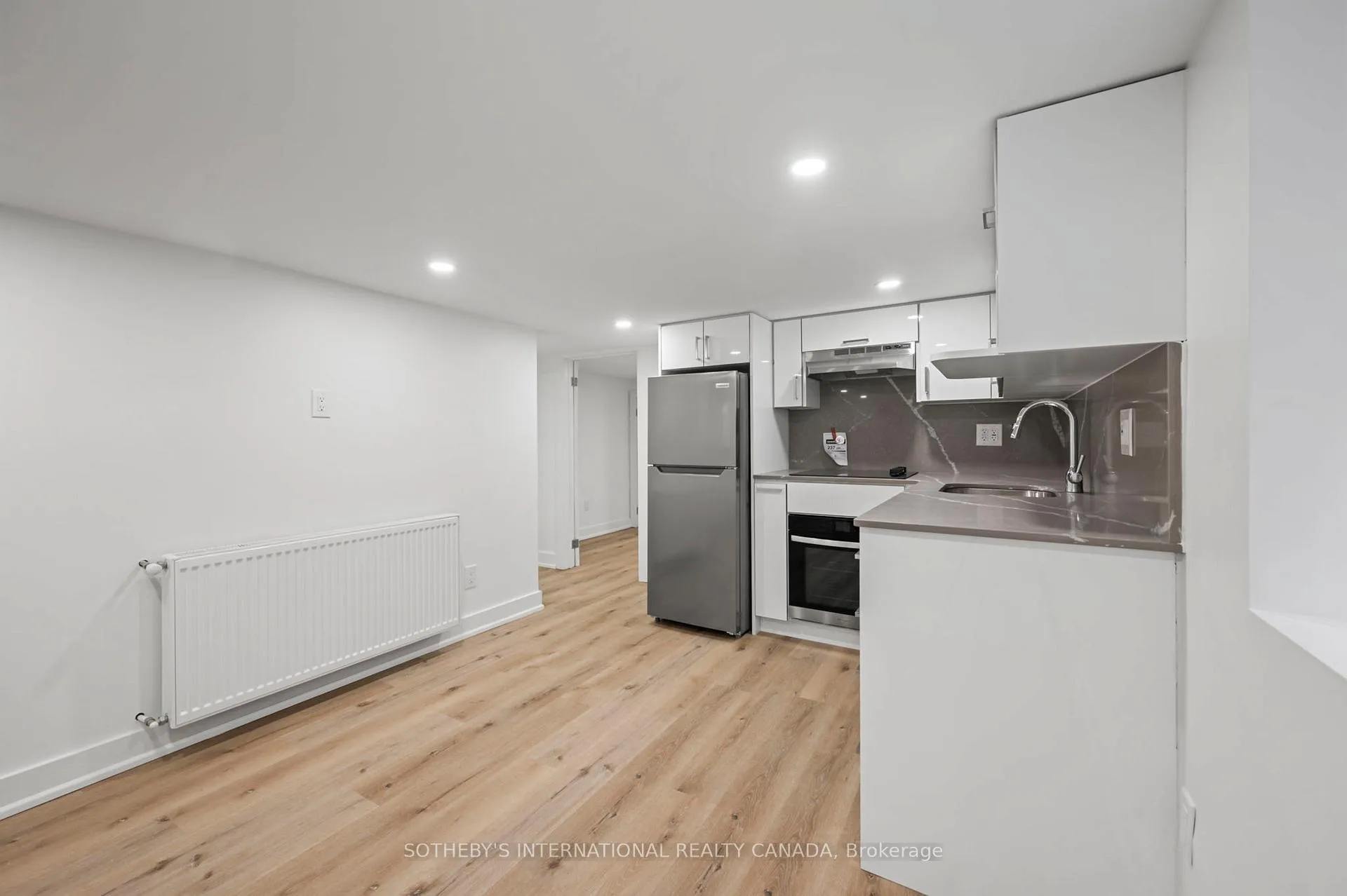 Photo 6 of Unit Bsmnt, 28 Strathgowan Avenue, Toronto, Lawrence Park South — HOMEH