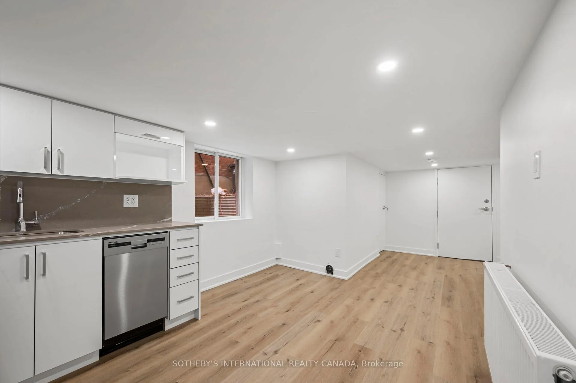 Photo 9 of Unit Bsmnt, 28 Strathgowan Avenue, Toronto, Lawrence Park South — HOMEH
