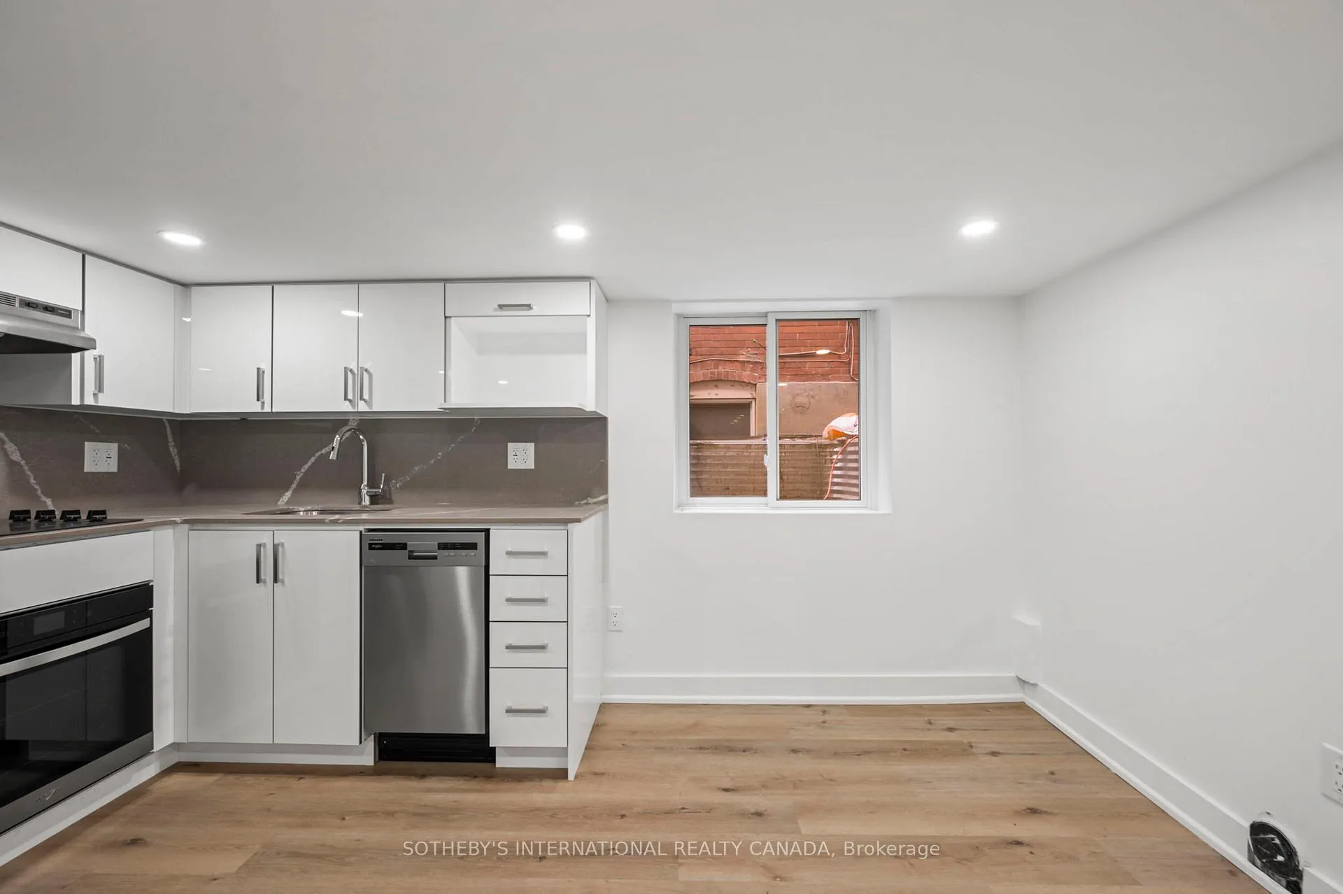 Photo 10 of Unit Bsmnt, 28 Strathgowan Avenue, Toronto, Lawrence Park South — HOMEH