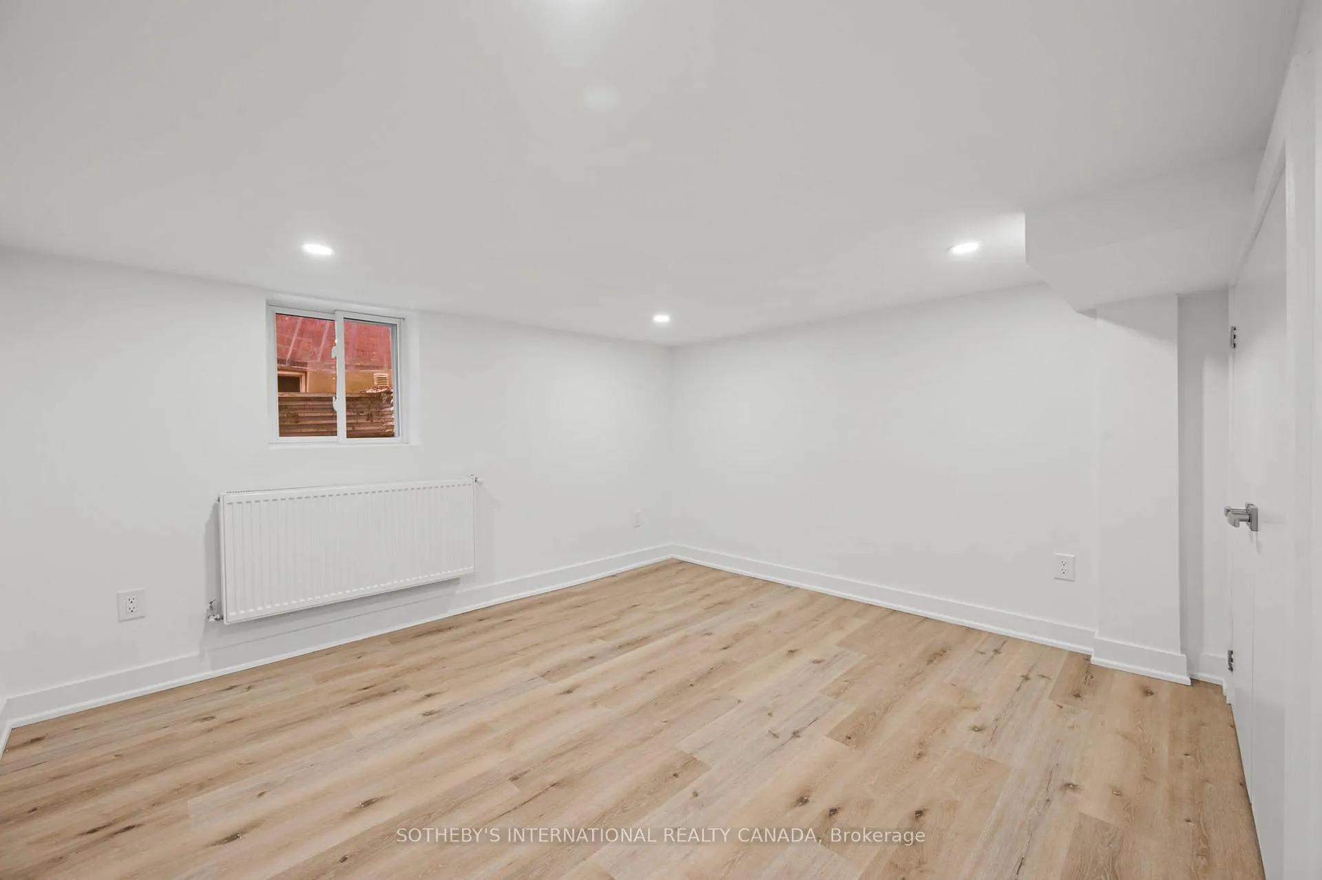Photo 12 of Unit Bsmnt, 28 Strathgowan Avenue, Toronto, Lawrence Park South — HOMEH
