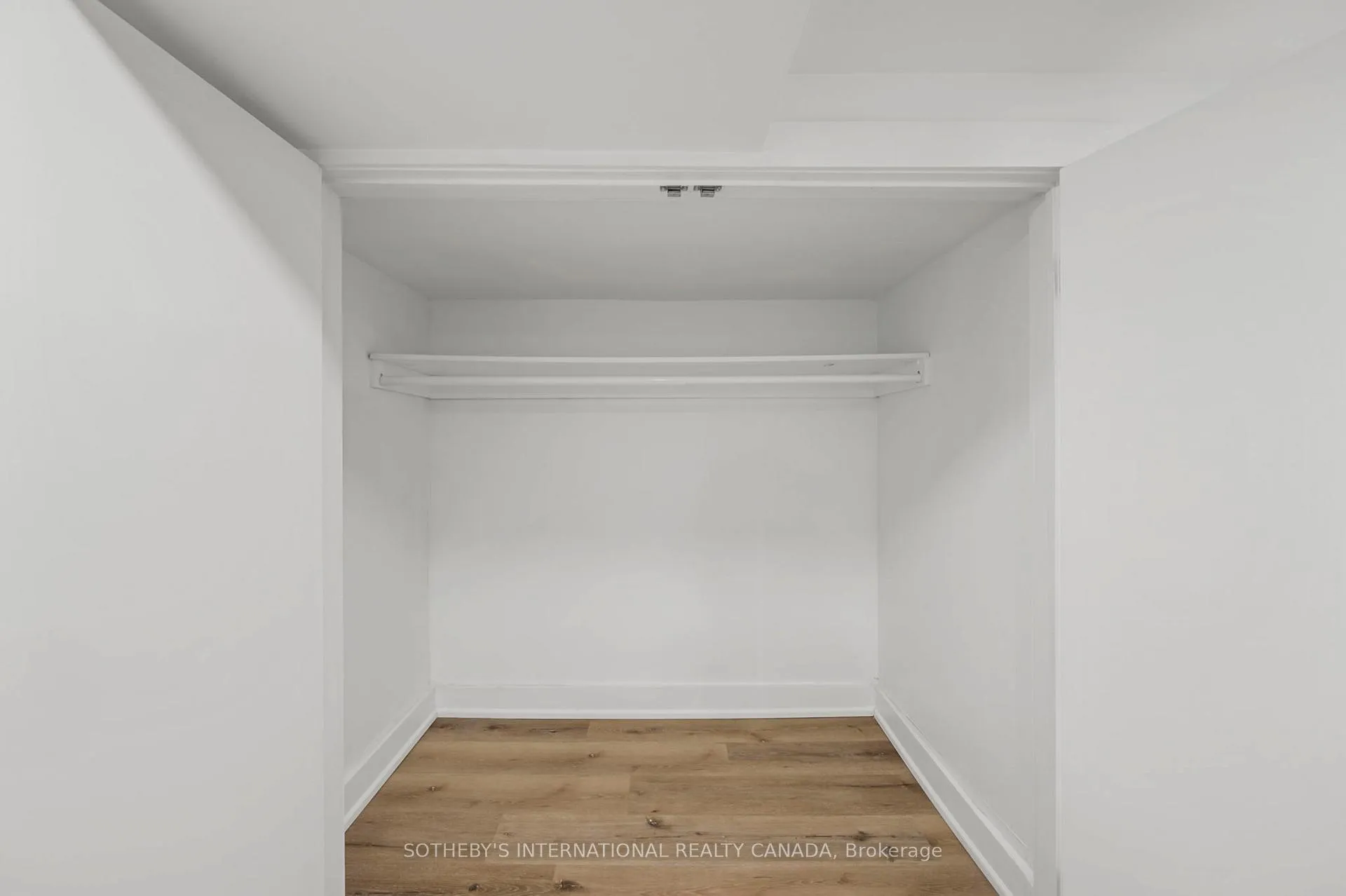 Photo 19 of Unit Bsmnt, 28 Strathgowan Avenue, Toronto, Lawrence Park South — HOMEH