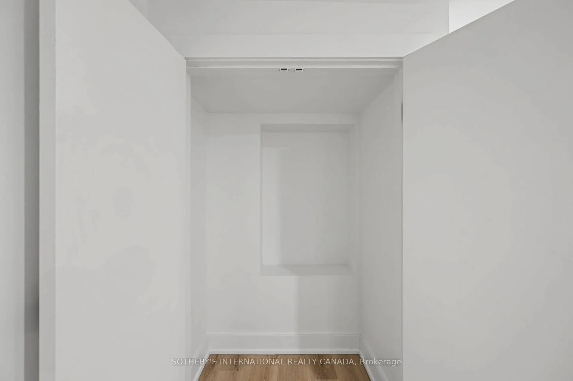 Photo 28 of Unit Bsmnt, 28 Strathgowan Avenue, Toronto, Lawrence Park South — HOMEH