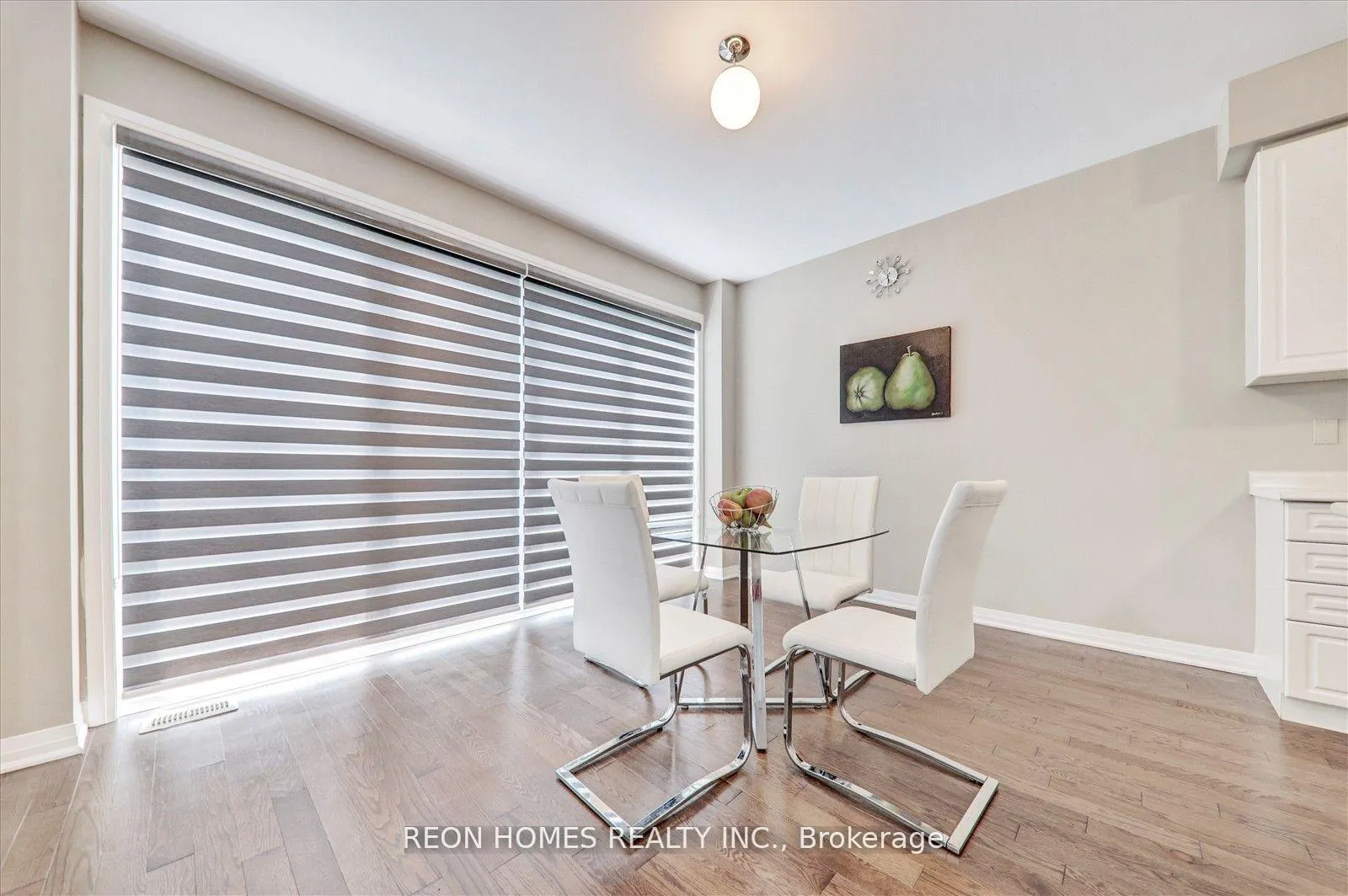 Photo 13 of 38 Crows Nest Lane, Clarington, Bowmanville — HOMEH