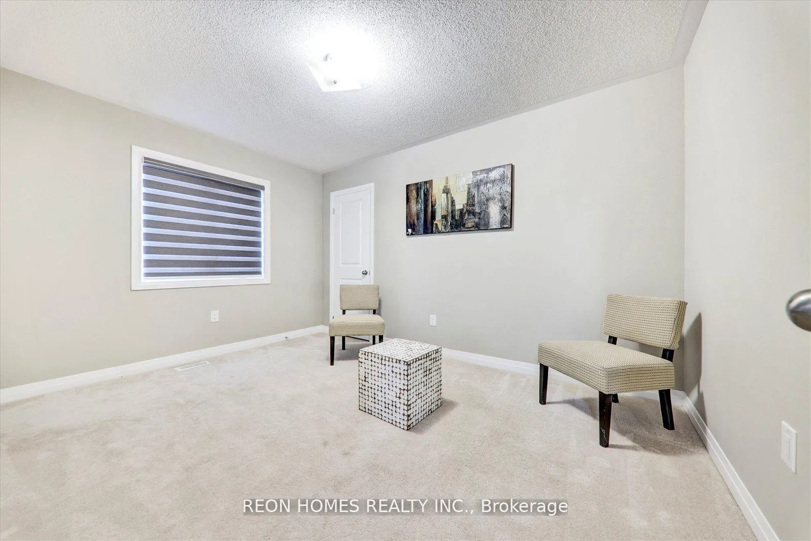 Photo 28 of 38 Crows Nest Lane, Clarington, Bowmanville — HOMEH