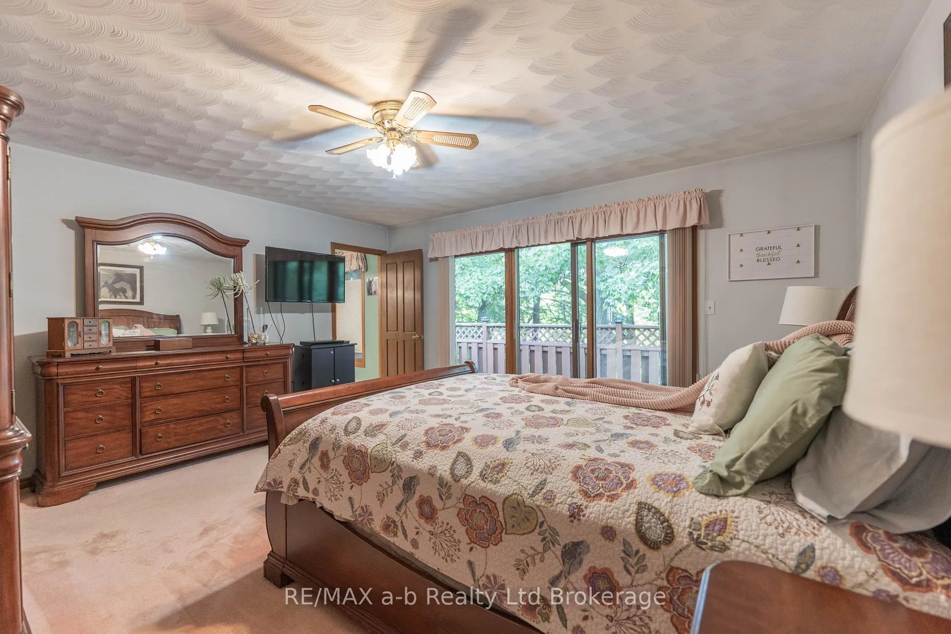 Photo 18 of 34 Lorraine Avenue, Tillsonburg — HOMEH