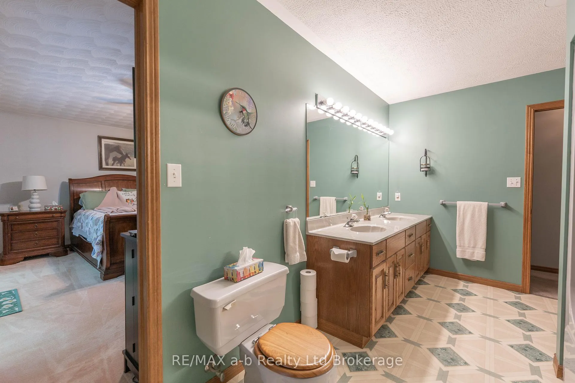Photo 19 of 34 Lorraine Avenue, Tillsonburg — HOMEH