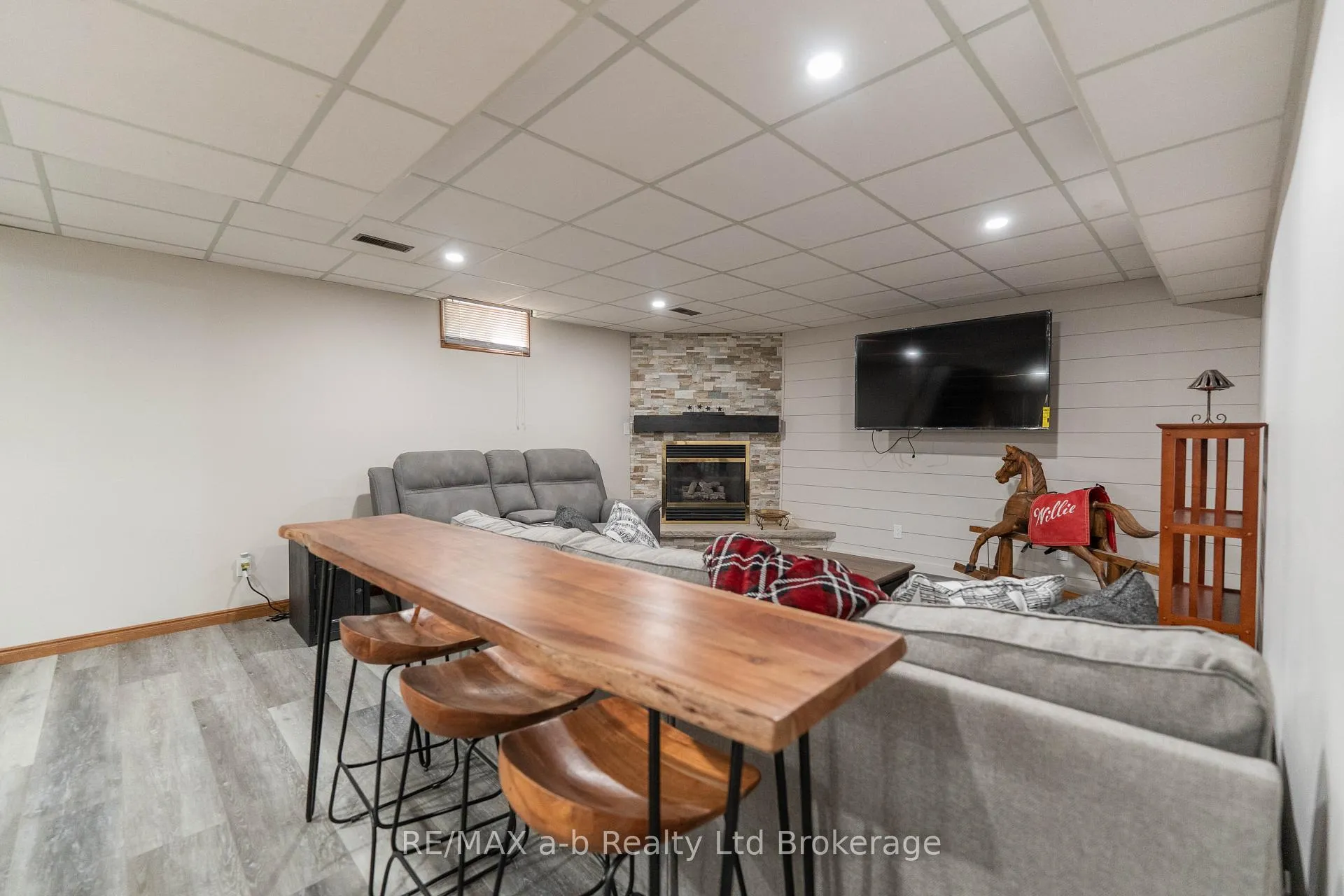 Photo 30 of 34 Lorraine Avenue, Tillsonburg — HOMEH