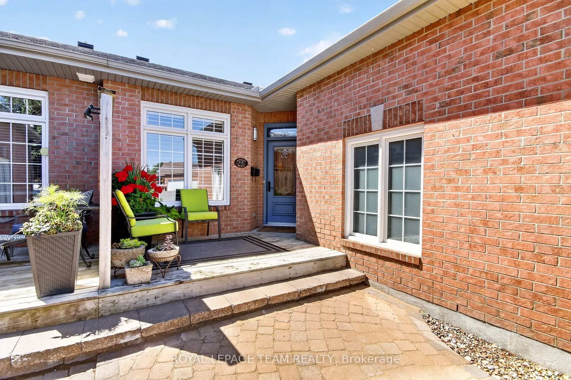 Photo 3 of 14 Samara Place, Ottawa, Stittsville (North) — HOMEH