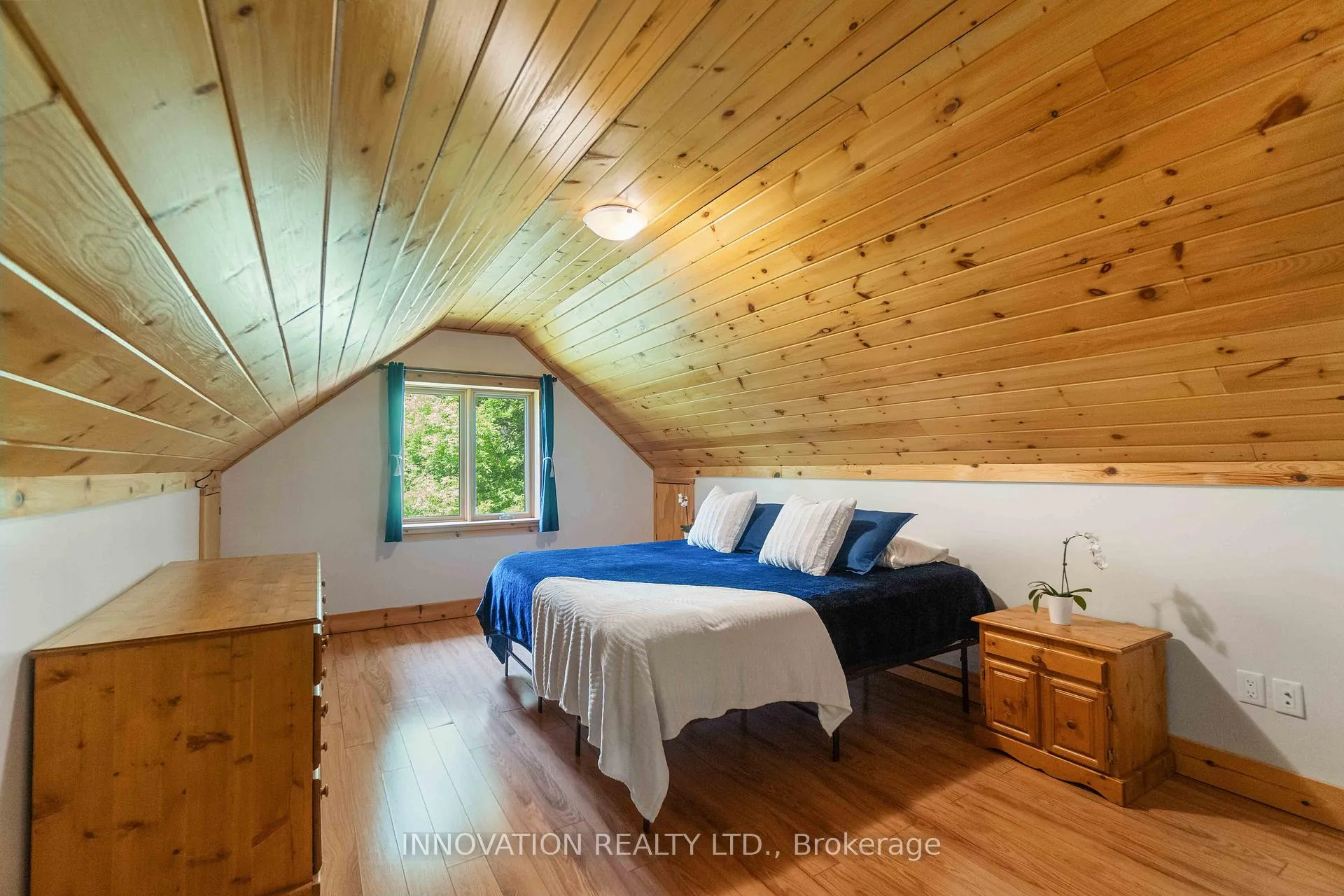 Photo 24 of 698 Moffat Street, Pembroke — HOMEH