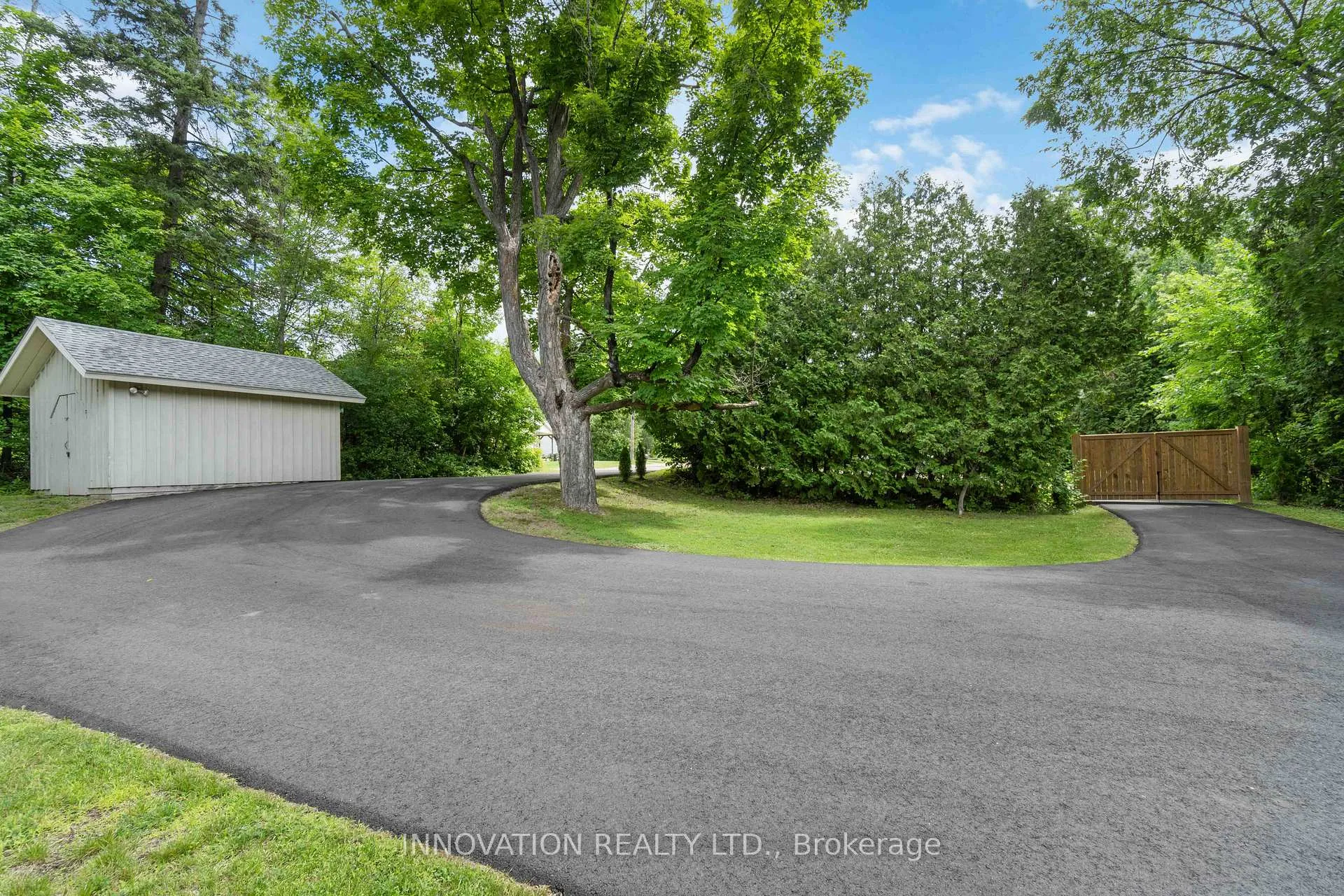Photo 27 of 698 Moffat Street, Pembroke — HOMEH