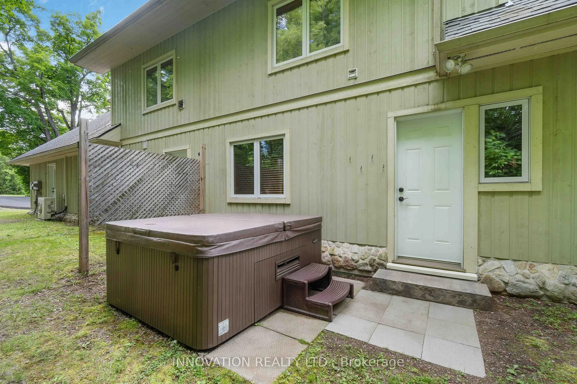 Photo 33 of 698 Moffat Street, Pembroke — HOMEH