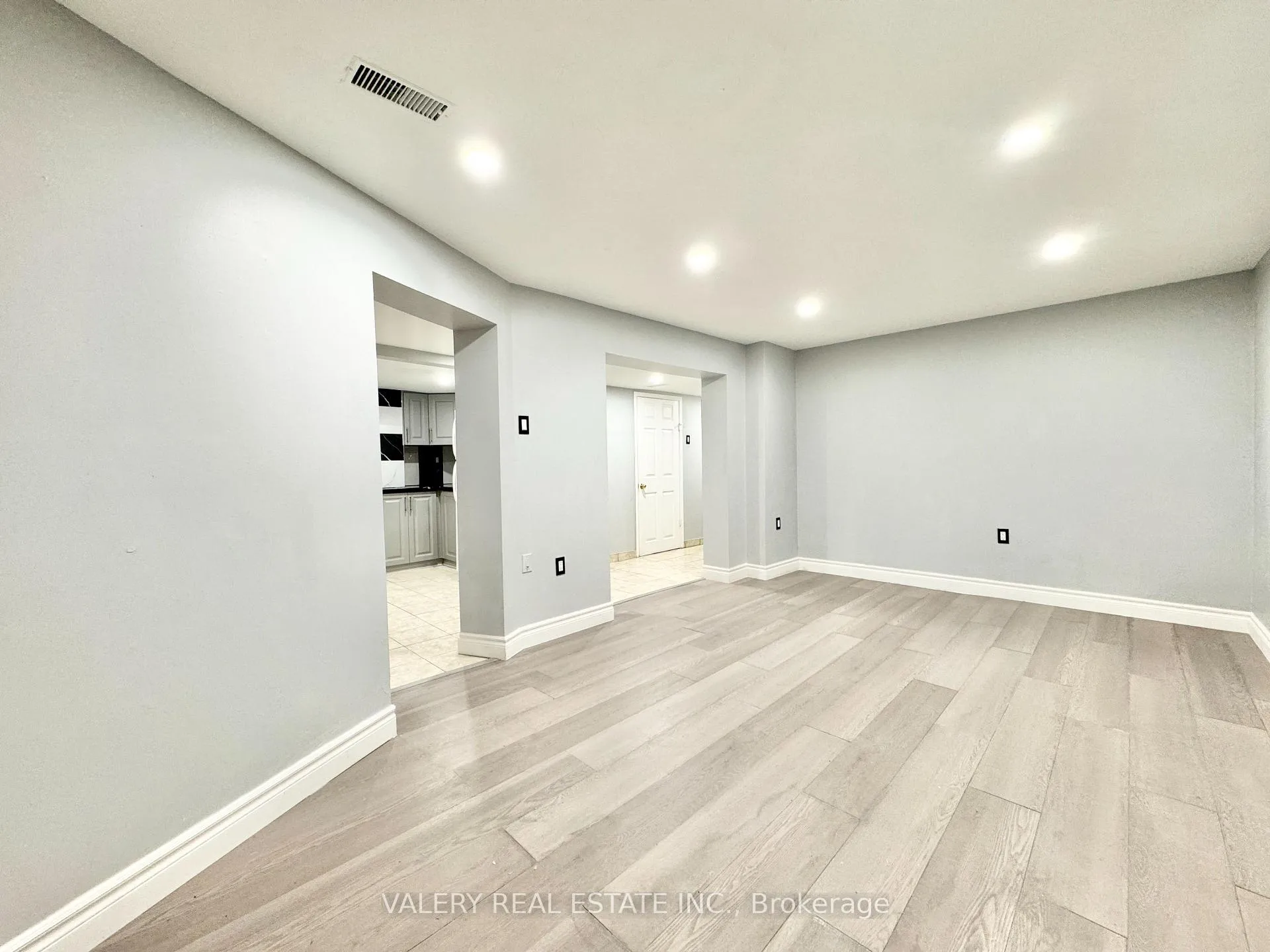 Photo 3 of Unit 2, 94 Reed Drive, Ajax, Central — HOMEH