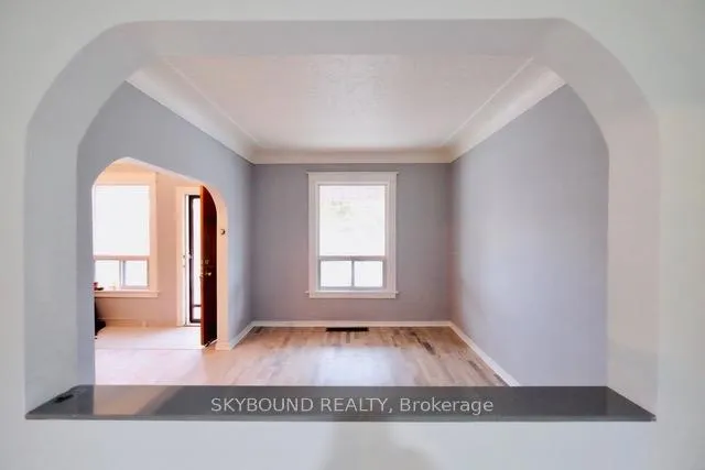 Photo 5 of Unit Upper 3, 72 Somerset Avenue, Hamilton, Stipley — HOMEH