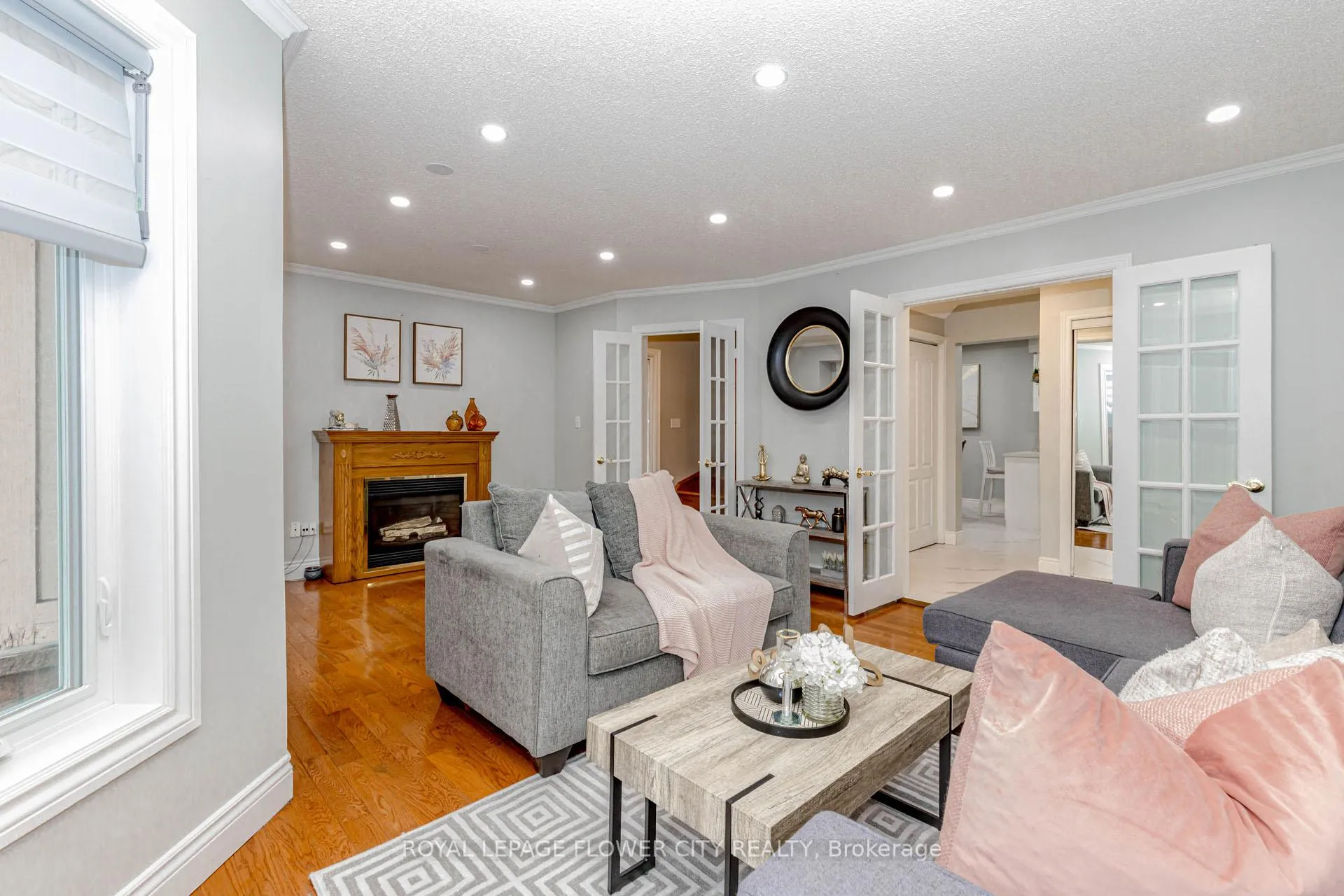 Photo 1 of 194 Pressed Brick Drive, Brampton, Brampton North — HOMEH