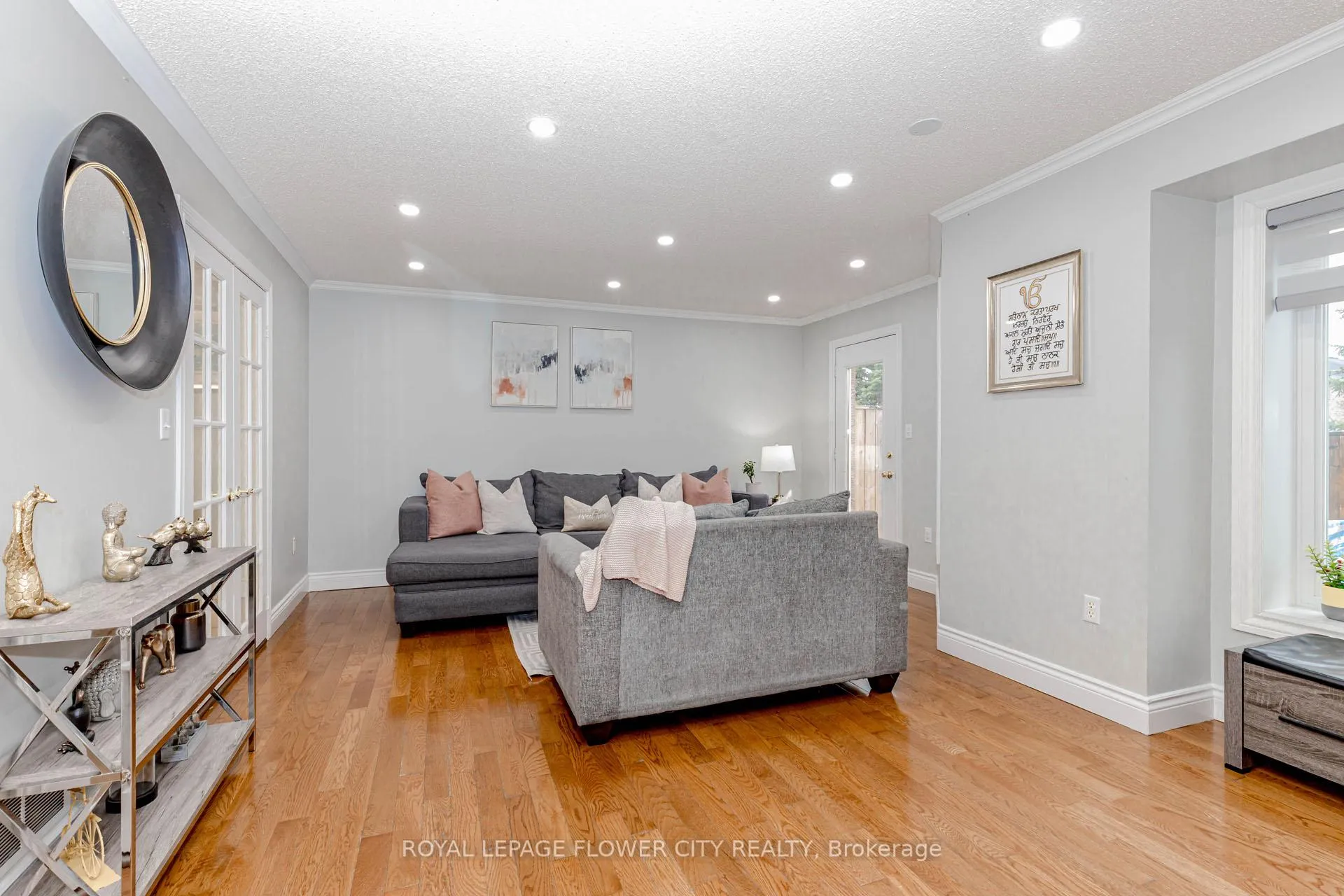 Photo 9 of 194 Pressed Brick Drive, Brampton, Brampton North — HOMEH