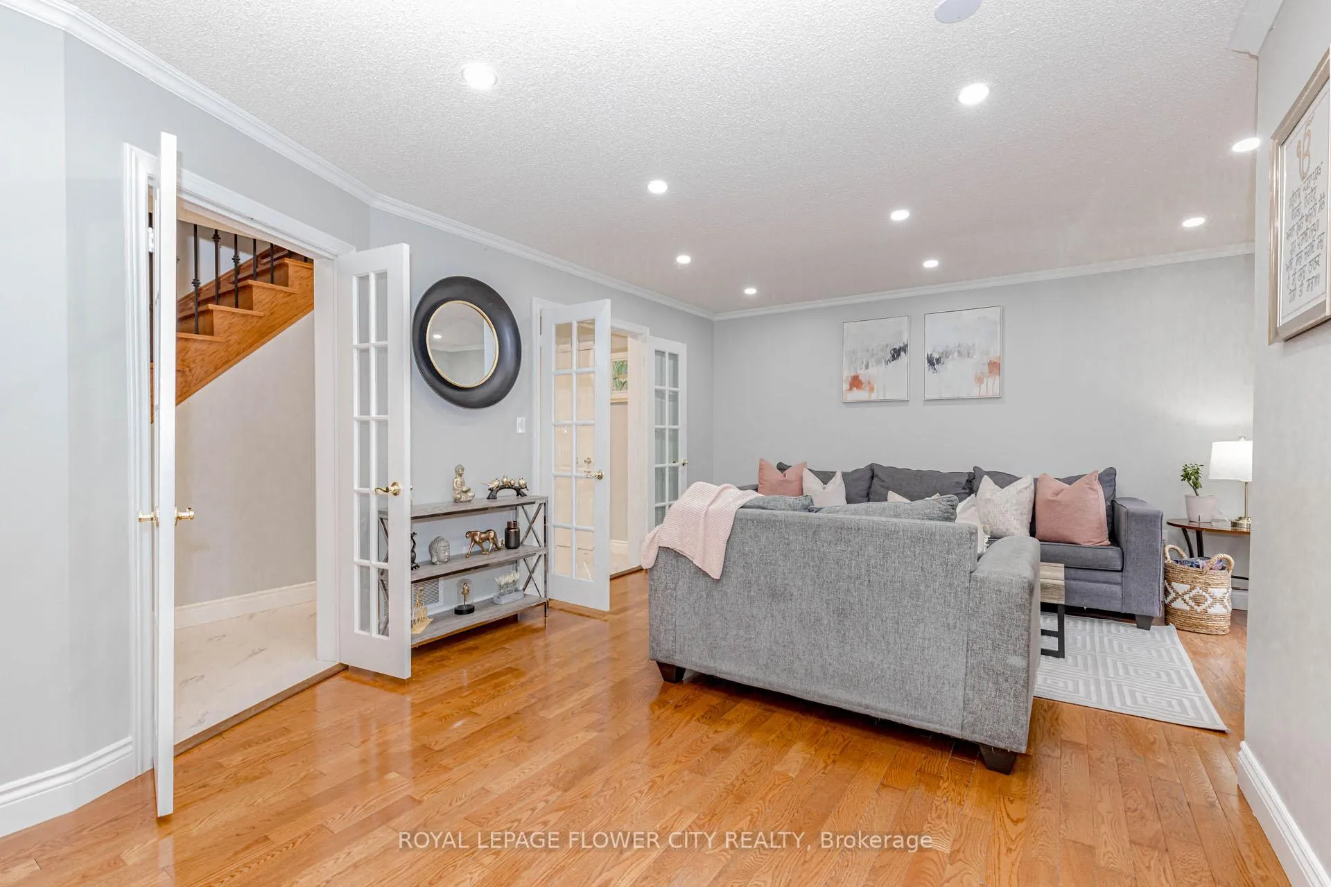 Photo 12 of 194 Pressed Brick Drive, Brampton, Brampton North — HOMEH