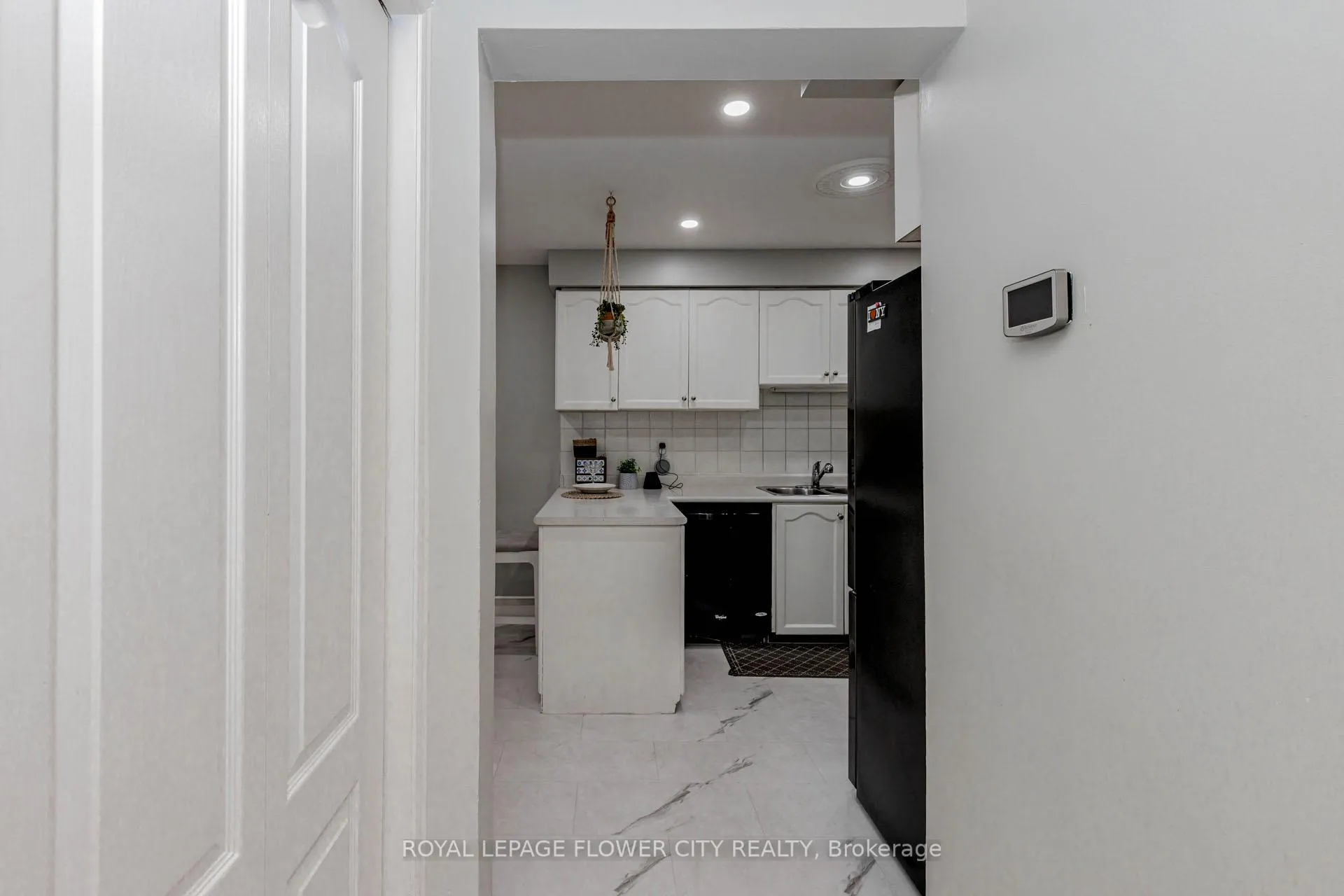 Photo 15 of 194 Pressed Brick Drive, Brampton, Brampton North — HOMEH