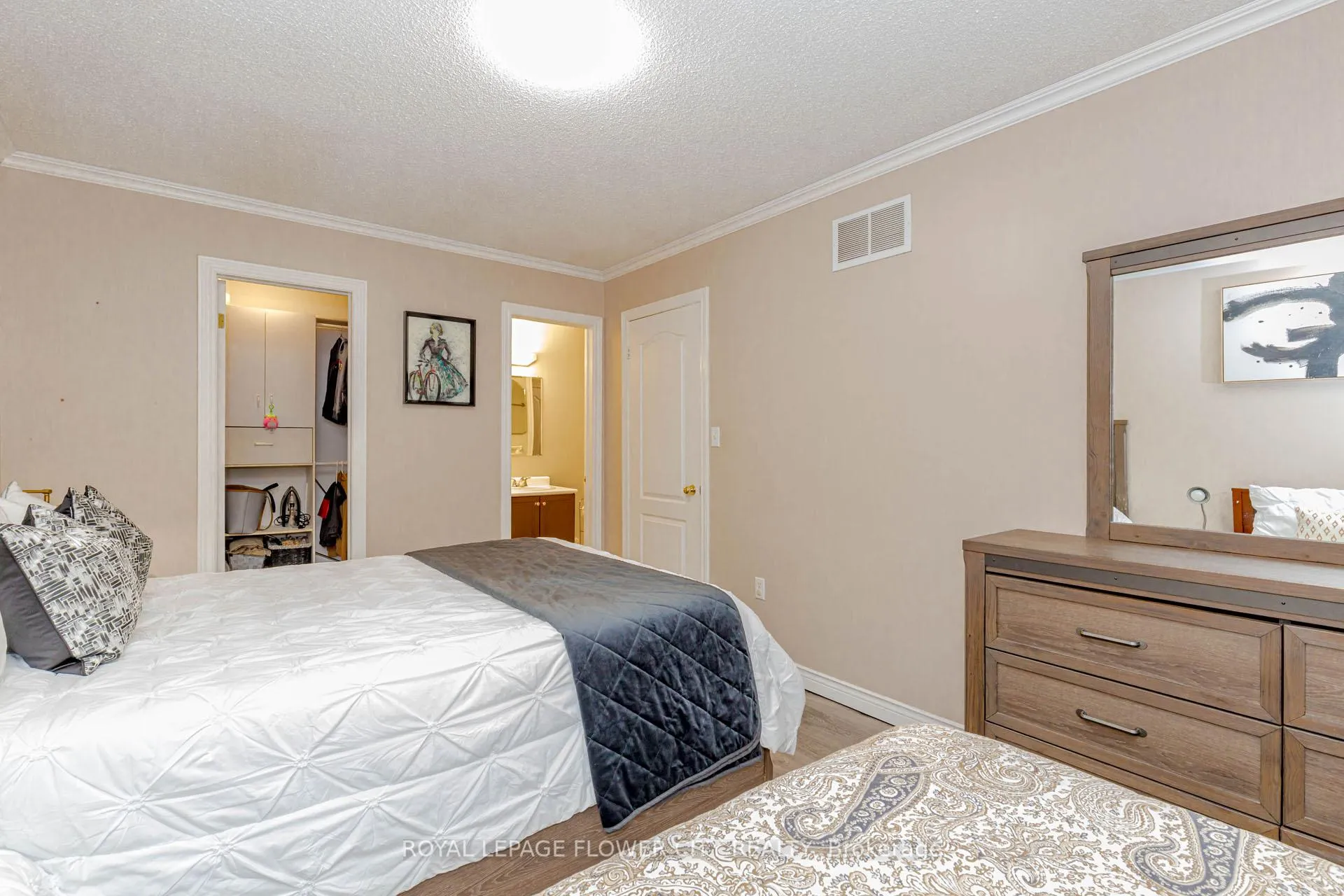 Photo 29 of 194 Pressed Brick Drive, Brampton, Brampton North — HOMEH