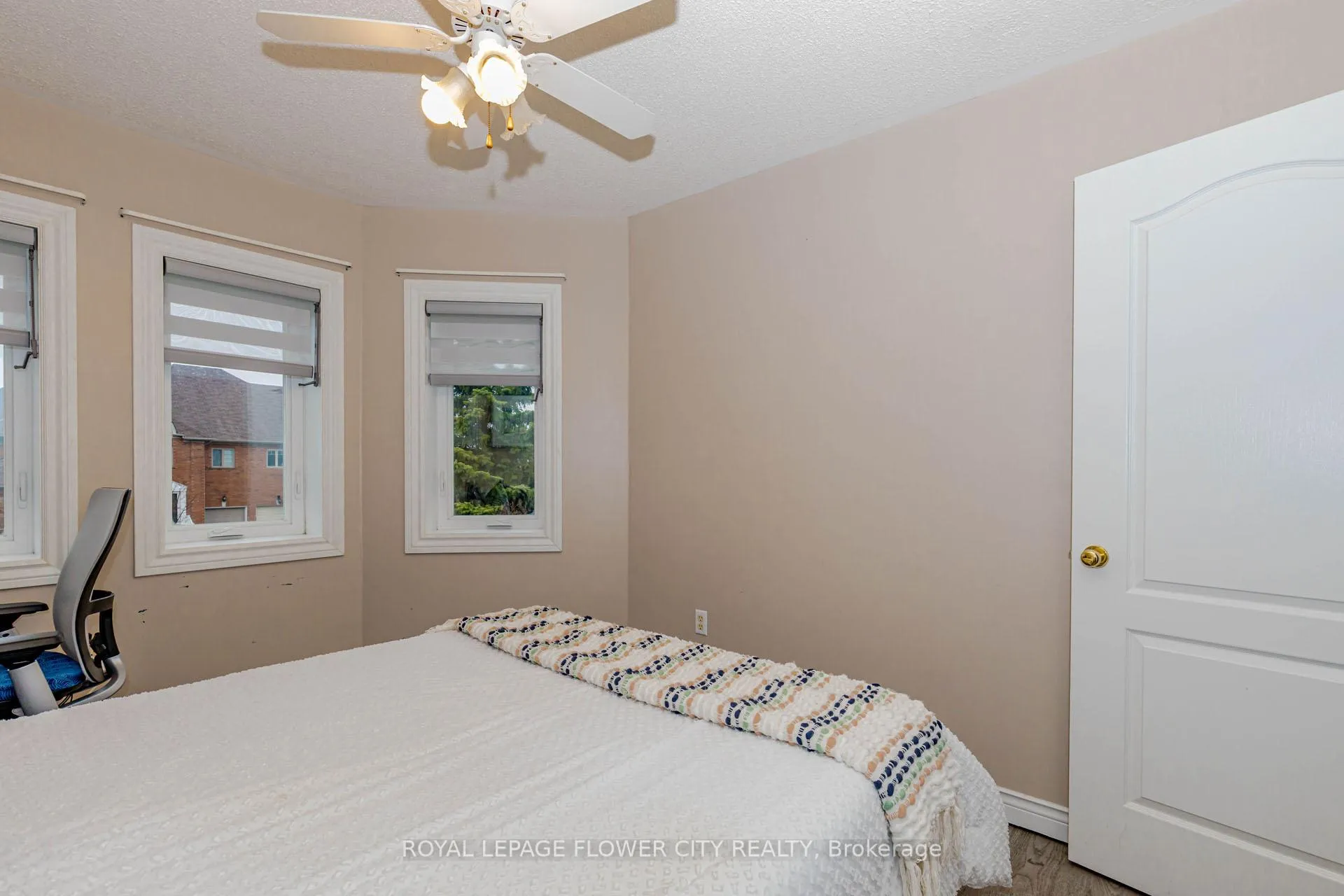 Photo 37 of 194 Pressed Brick Drive, Brampton, Brampton North — HOMEH