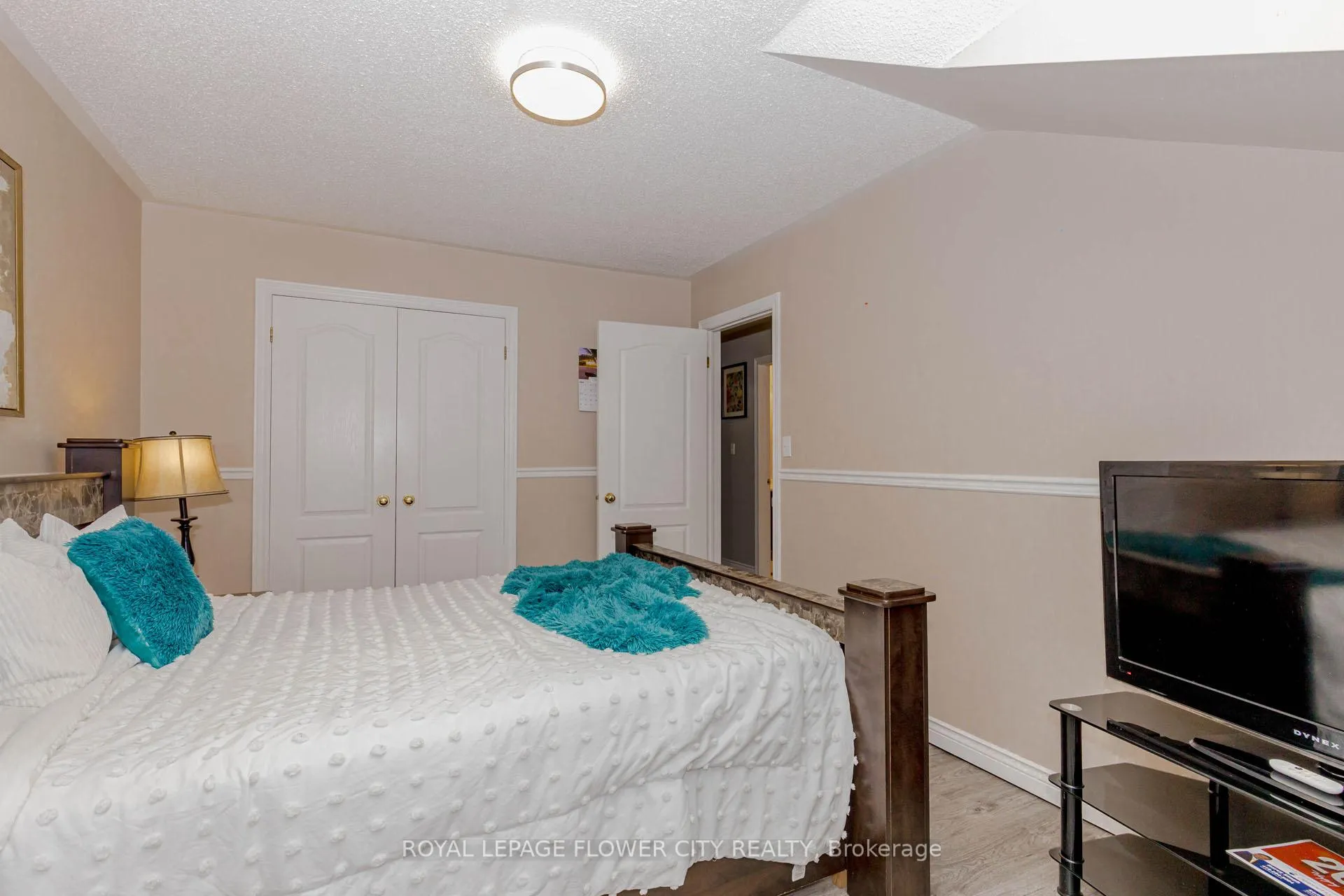 Photo 41 of 194 Pressed Brick Drive, Brampton, Brampton North — HOMEH