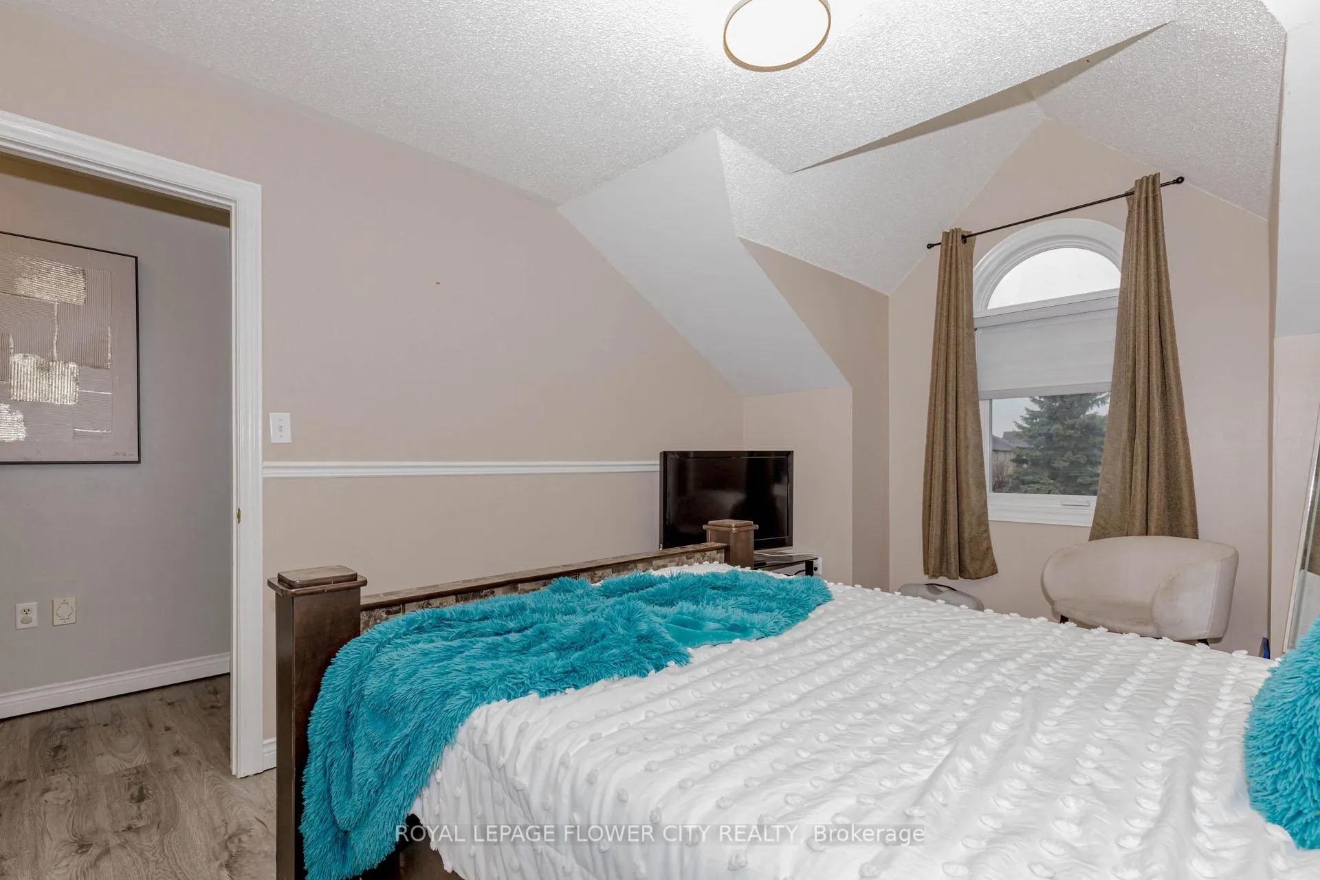 Photo 42 of 194 Pressed Brick Drive, Brampton, Brampton North — HOMEH