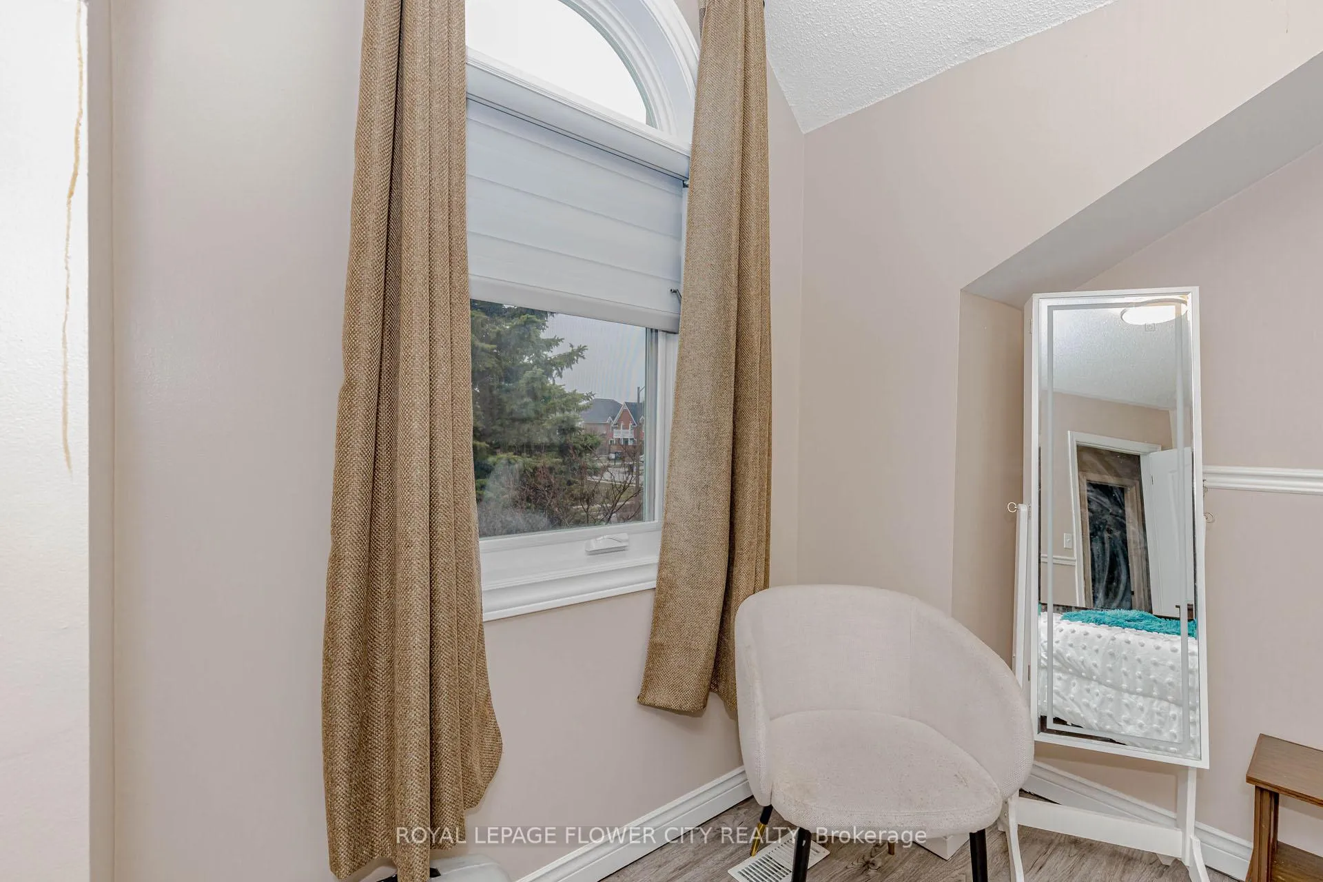 Photo 43 of 194 Pressed Brick Drive, Brampton, Brampton North — HOMEH