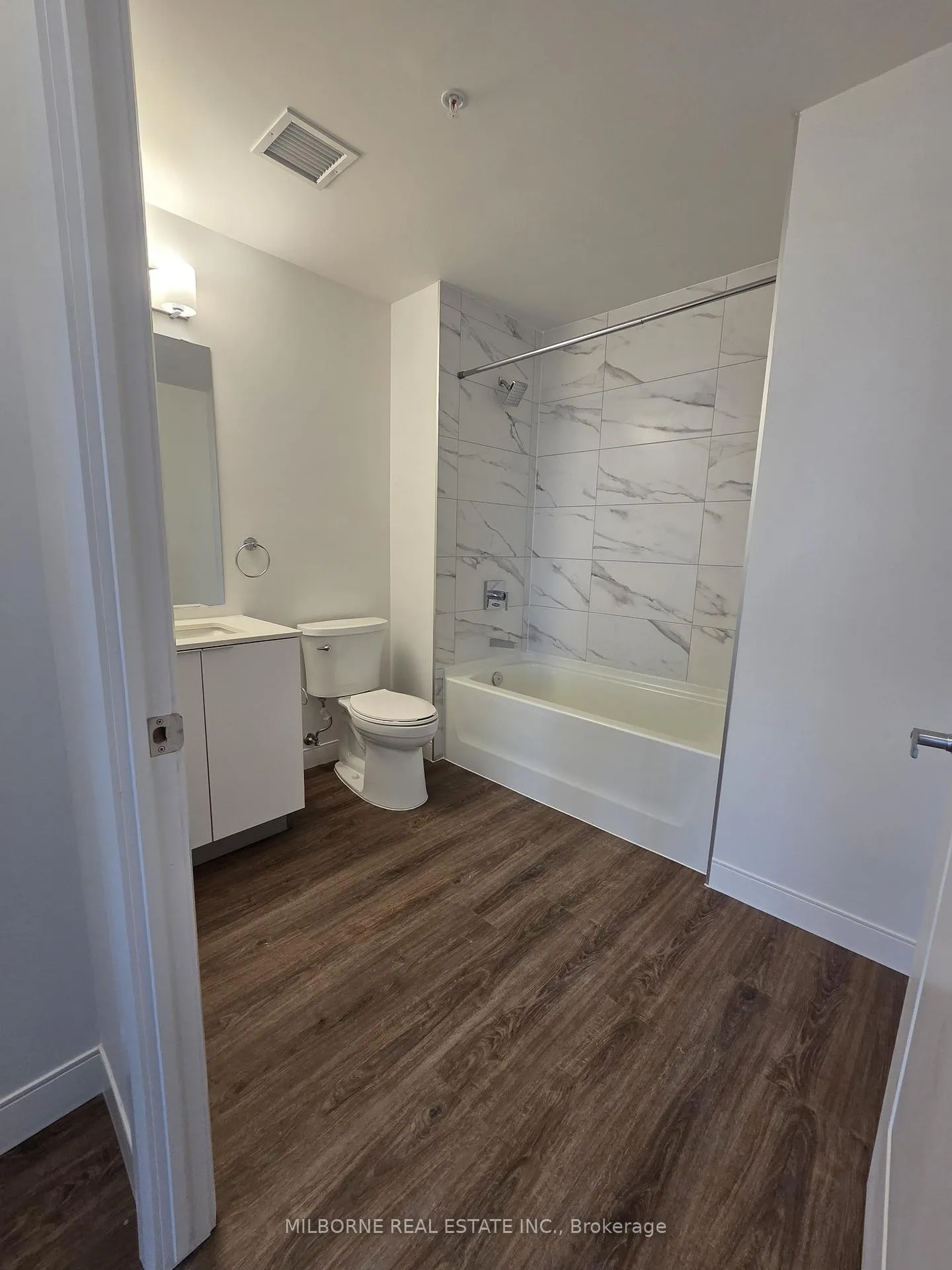Photo 4 of Unit 1110B, 22 Hughson Street N, Hamilton, Beasley — HOMEH