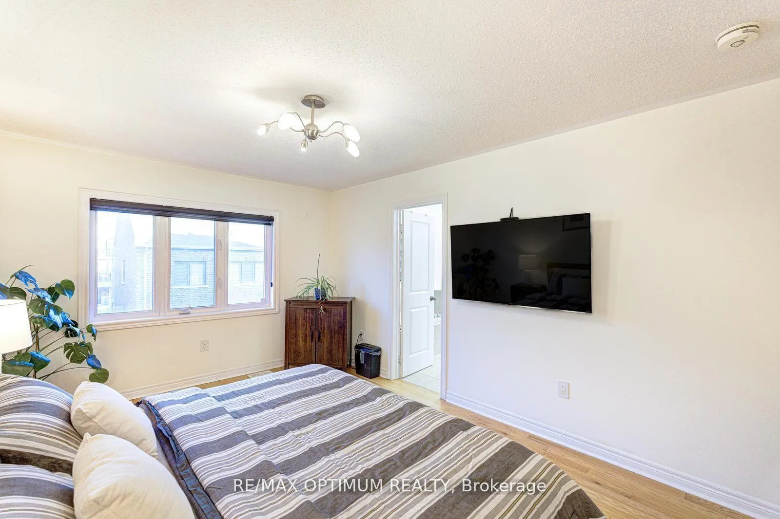Photo 27 of 13 Fann Drive, Brampton, Northwest Brampton — HOMEH